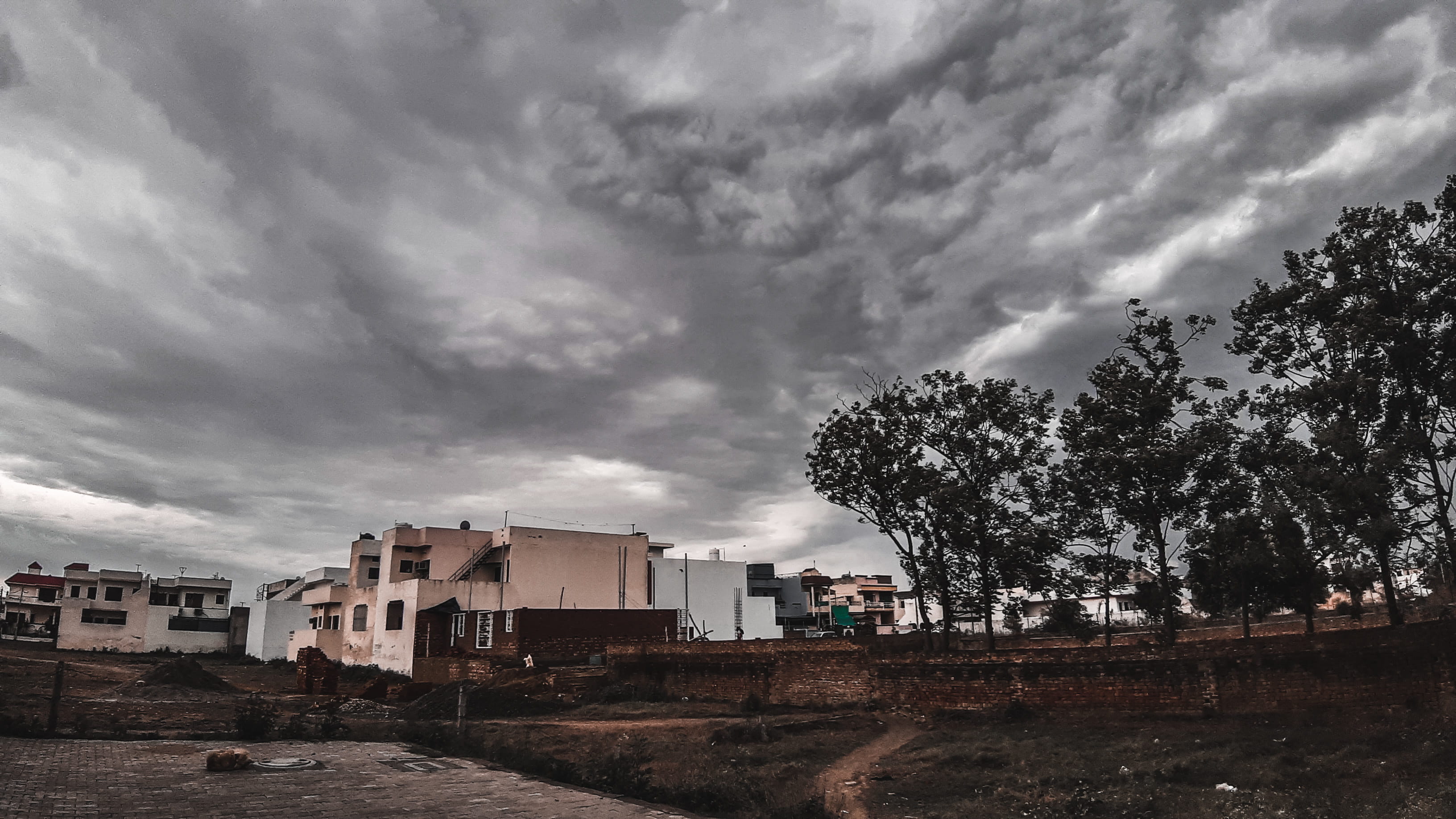 house, land, ominous, building exterior, building, cumulus, photography, ground, landscape, diversity, plant, city, rain, trees, built structure, buildings, HD Wallpaper