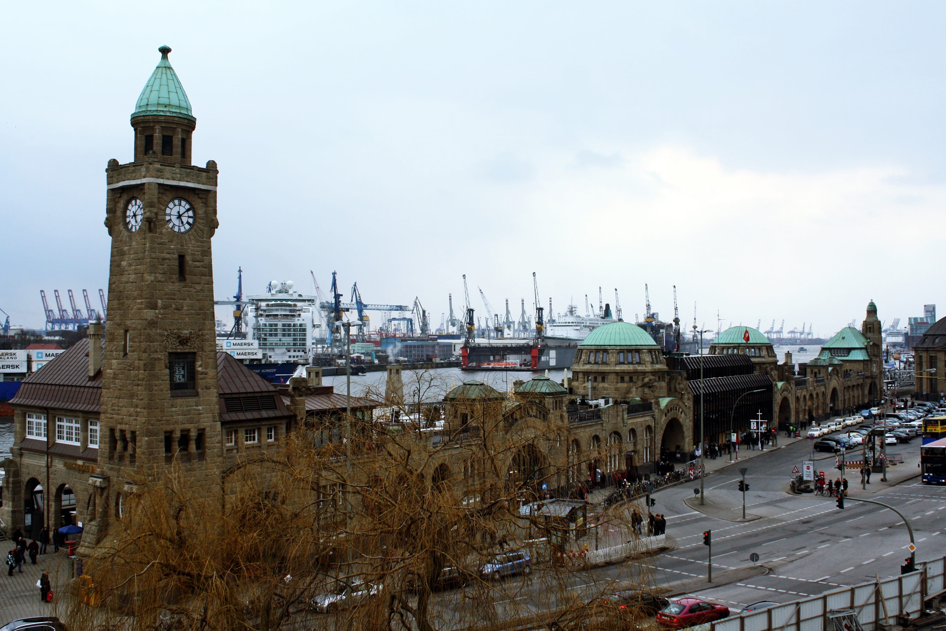landungsbrücken, hamburgensien, building, nature, high angle view, 4K, incidental people, clock tower, transportation, the past, urban landscape, hh, panorama, HD Wallpaper