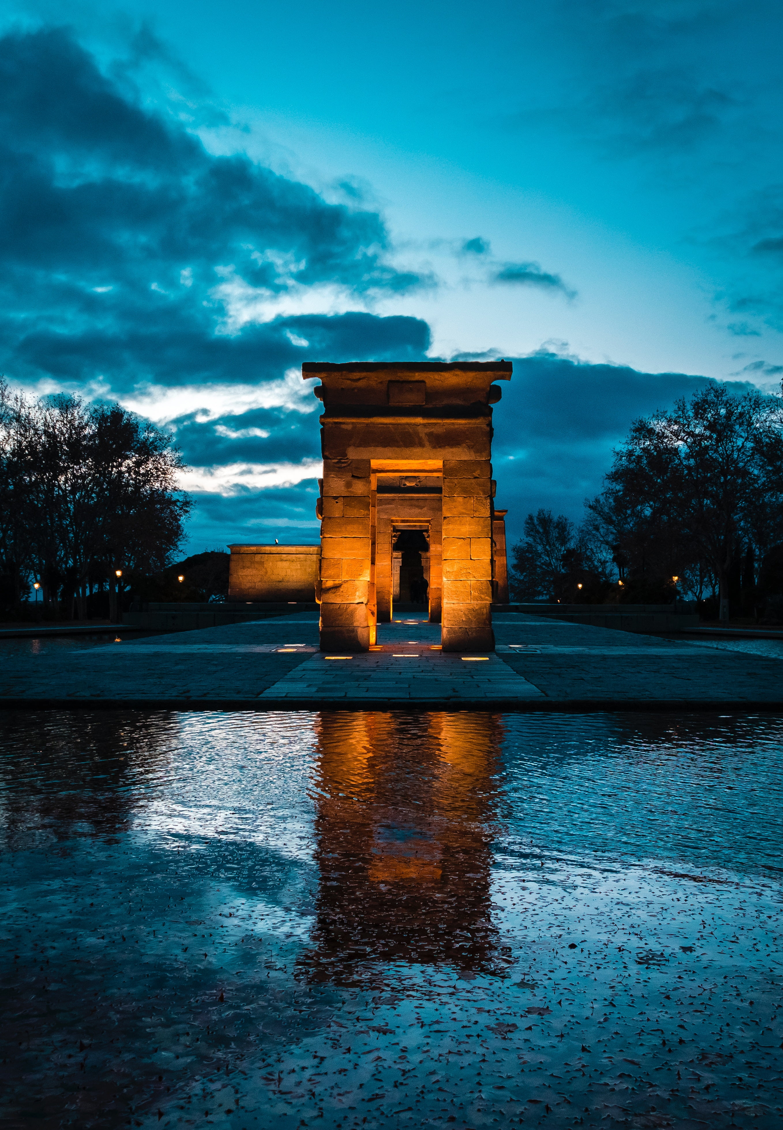 built Structure, travel, illuminated, madrid, plant, building Exterior, night, sunset, architecture, blue, travel Destinations, outdoors, dusk, no people, Phone HD Wallpaper