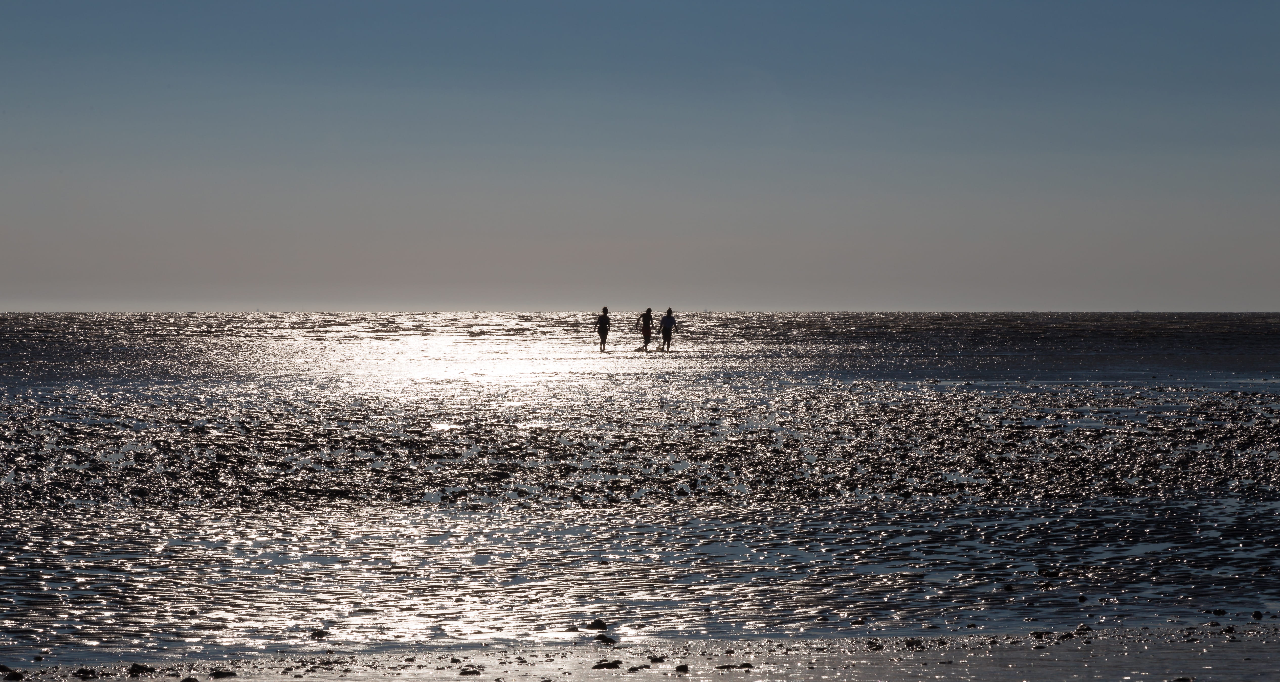 background, adolescentes, idyllic, la rochelle, fun, nature, sea, copy space, togetherness, 4K, horizon over water, land, contrast, silhouette, beach, HD Wallpaper