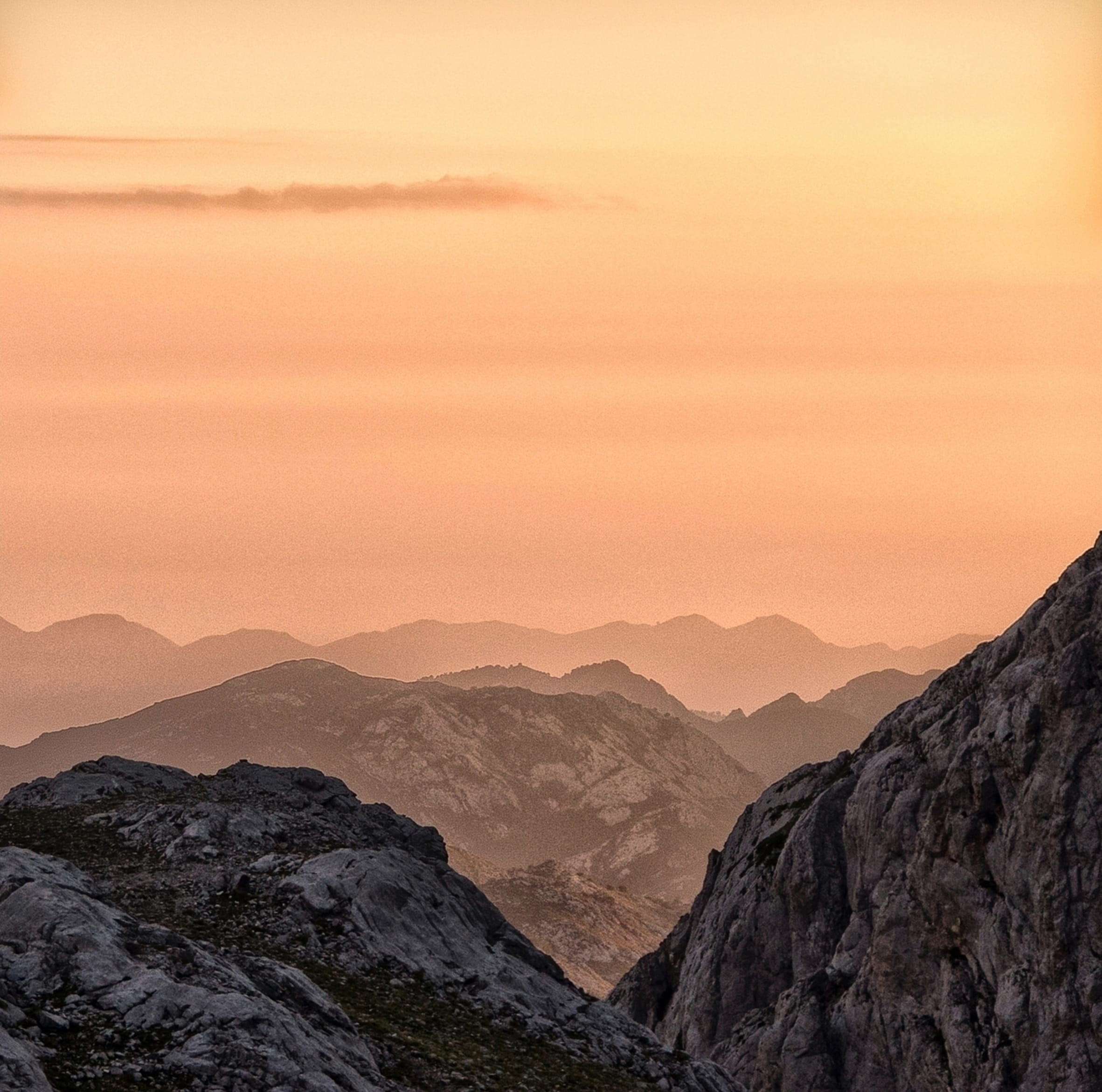travel, beauty In Nature, cloud - Sky, landscape, nature, backgrounds, summer, hill, scenics, tourism, rock, sunrise, summit, valley, cliff, cloudy, no People, HD Wallpaper