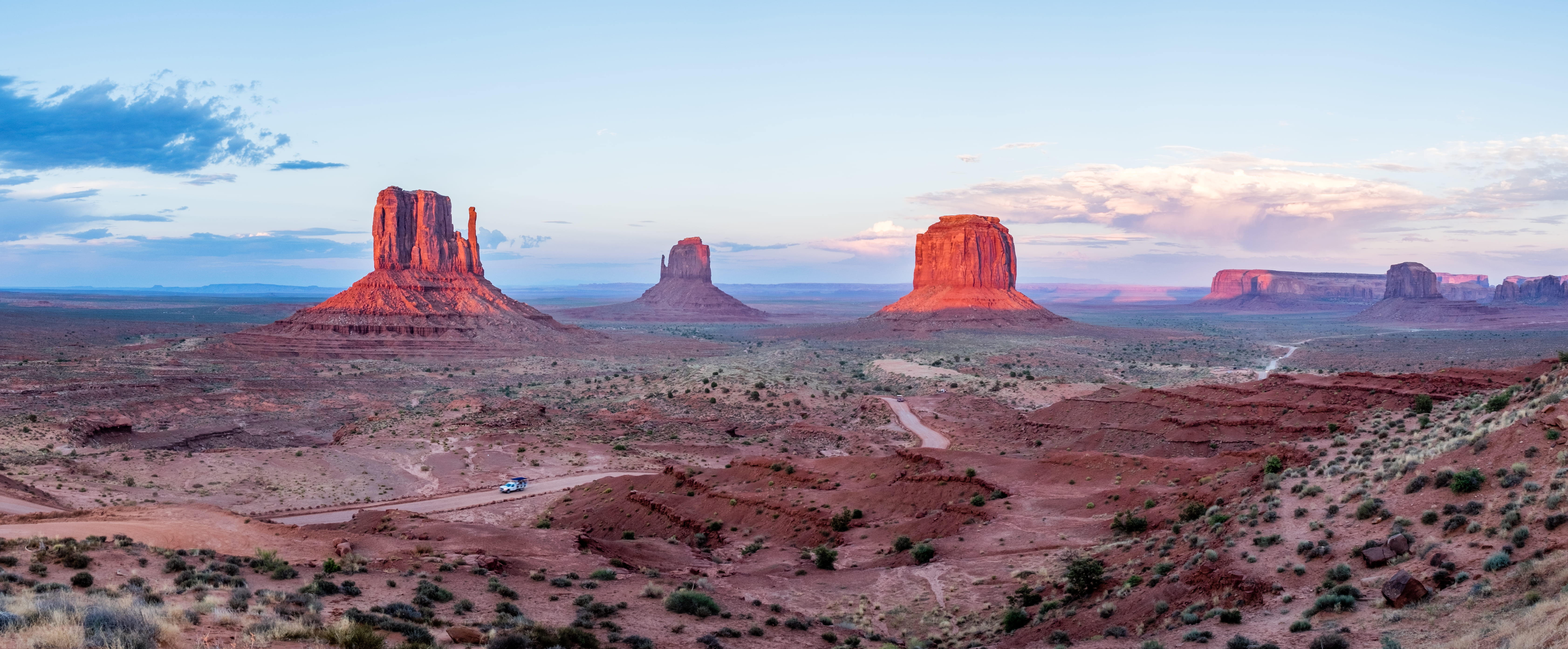 5K, travel destinations, golden, rock - object, rocks, desert road, sky, glove, rock formation, photograph, clouds, beauty in nature, canyonds, environment, HD Wallpaper