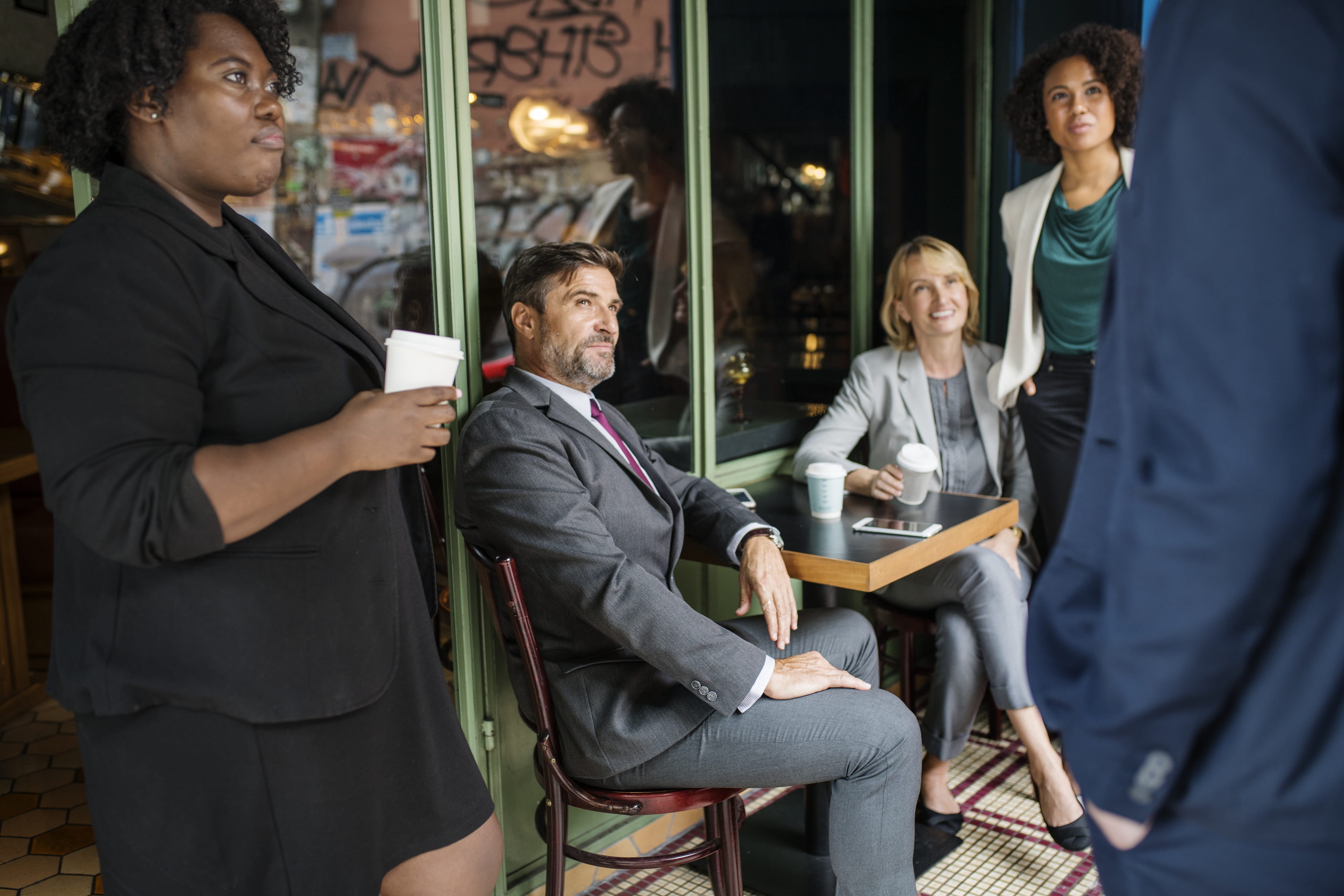 4K, real people, caucasian, cafe, outdoors, young women, business, business people, males, holding, coffee shop, morning, group of people, coffee break, HD Wallpaper