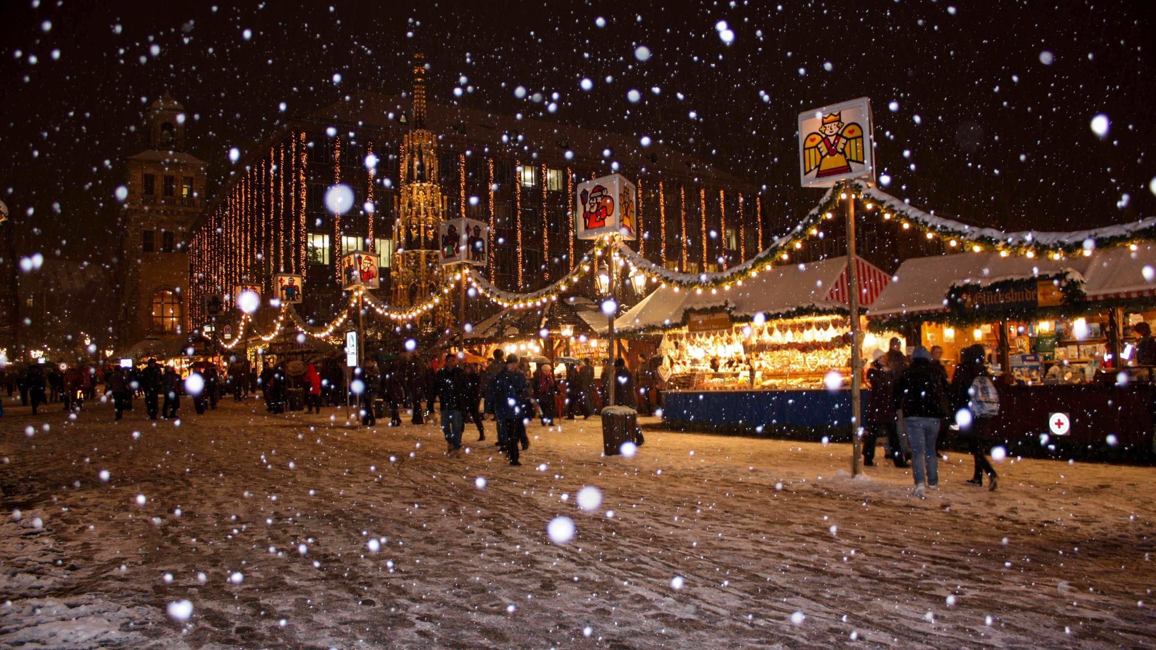nuremberg, holiday, 4K, real people, illuminated, lighting, cold temperature, crowd, architecture, large group of people, ice, christmas market, night, HD Wallpaper