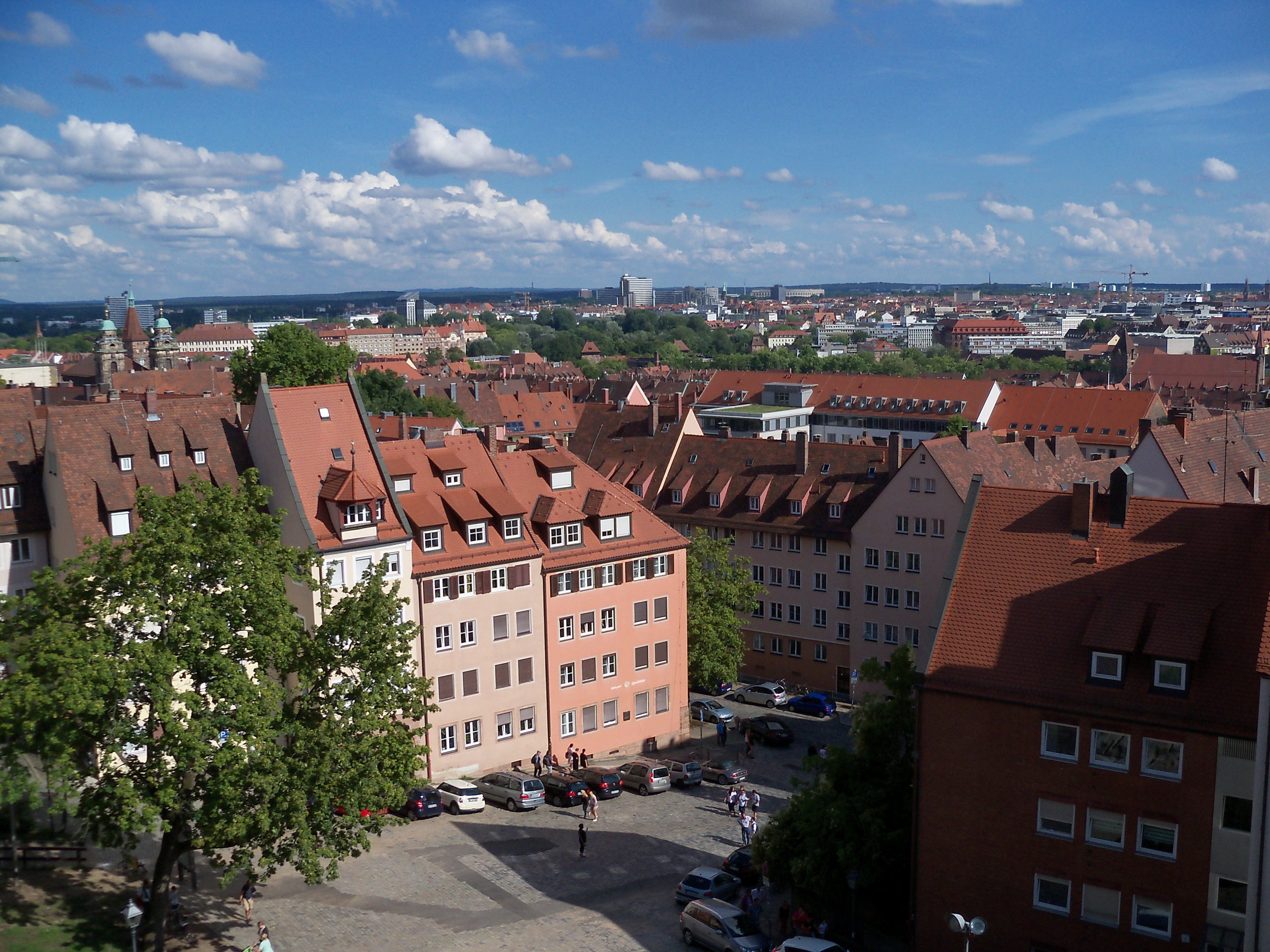 nature, urban Scene, cloud - sky, tree, apartment, sky, town, europe, residential district, townscape, city view, roof, Nuremberg, 2K, architecture, street, HD Wallpaper