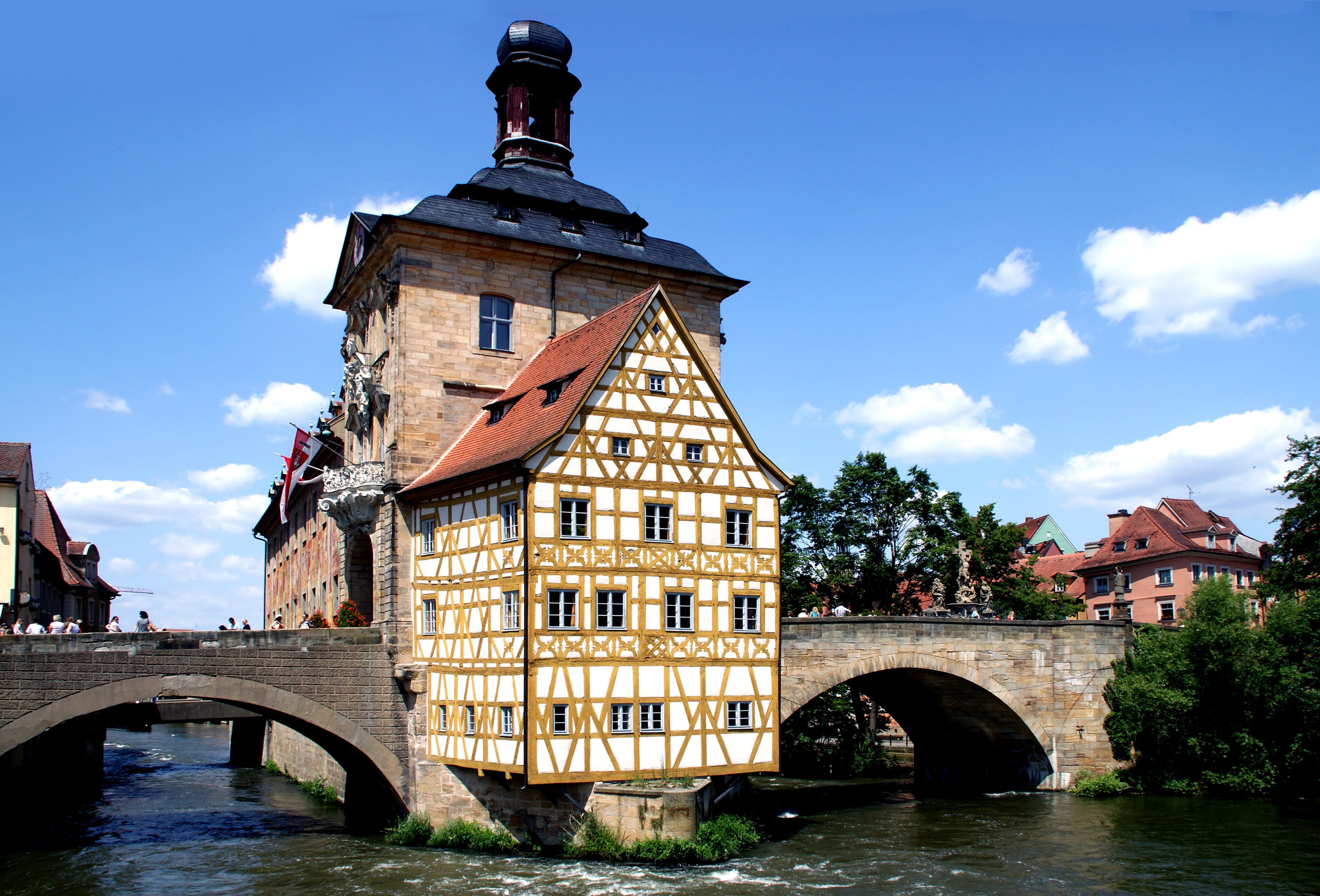 urban Scene, town, body, no people, arch, bridge - Man Made Structure, canal, history, cloud - sky, Bridge, River, travel Destinations, sky, house, near, HD Wallpaper