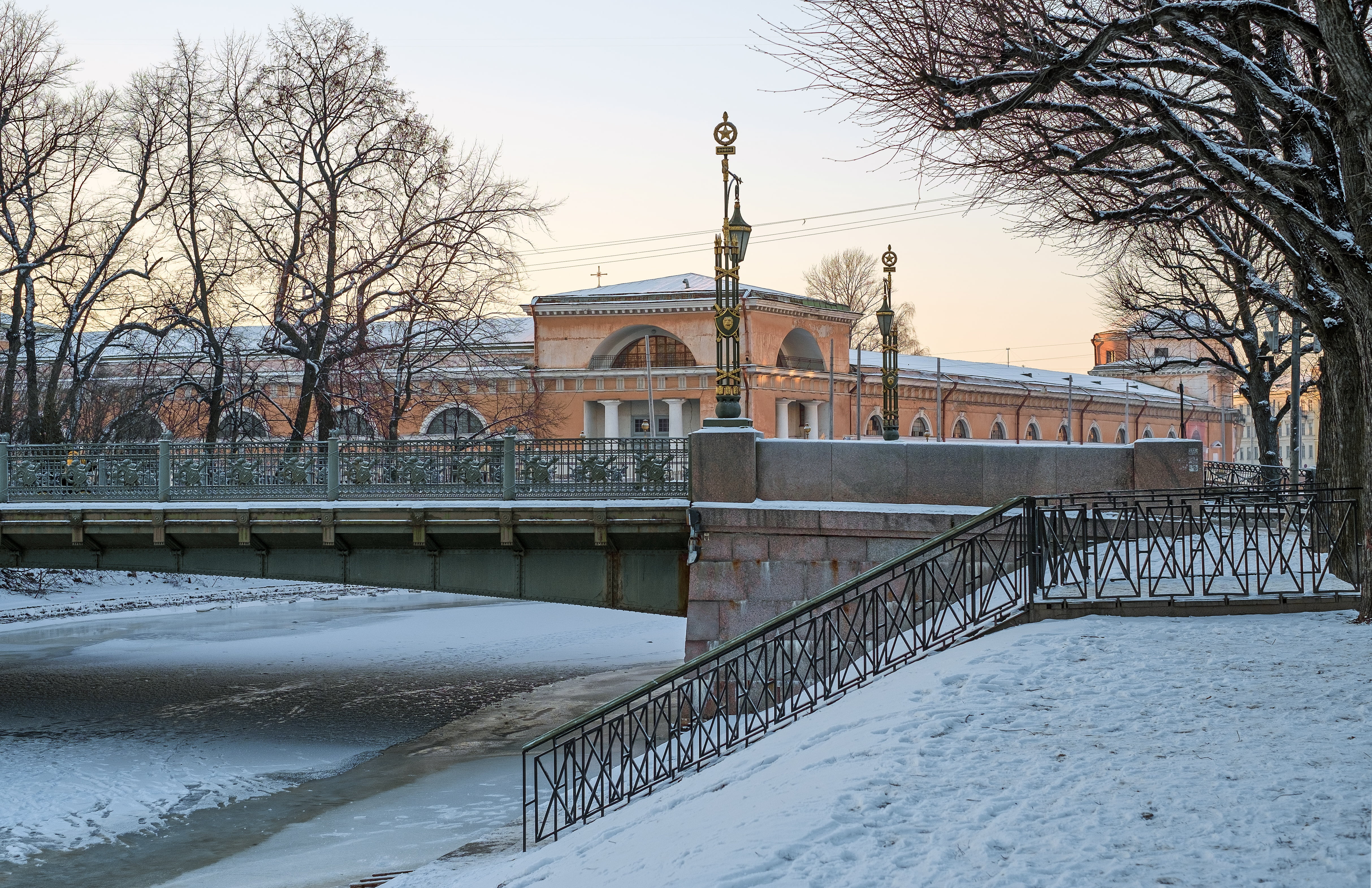 city, cold, white, building exterior, day, building, winter, tree, snow, frosty city, landscape, river, bare tree, belief, beautiful, ice, plant, frozen, HD Wallpaper