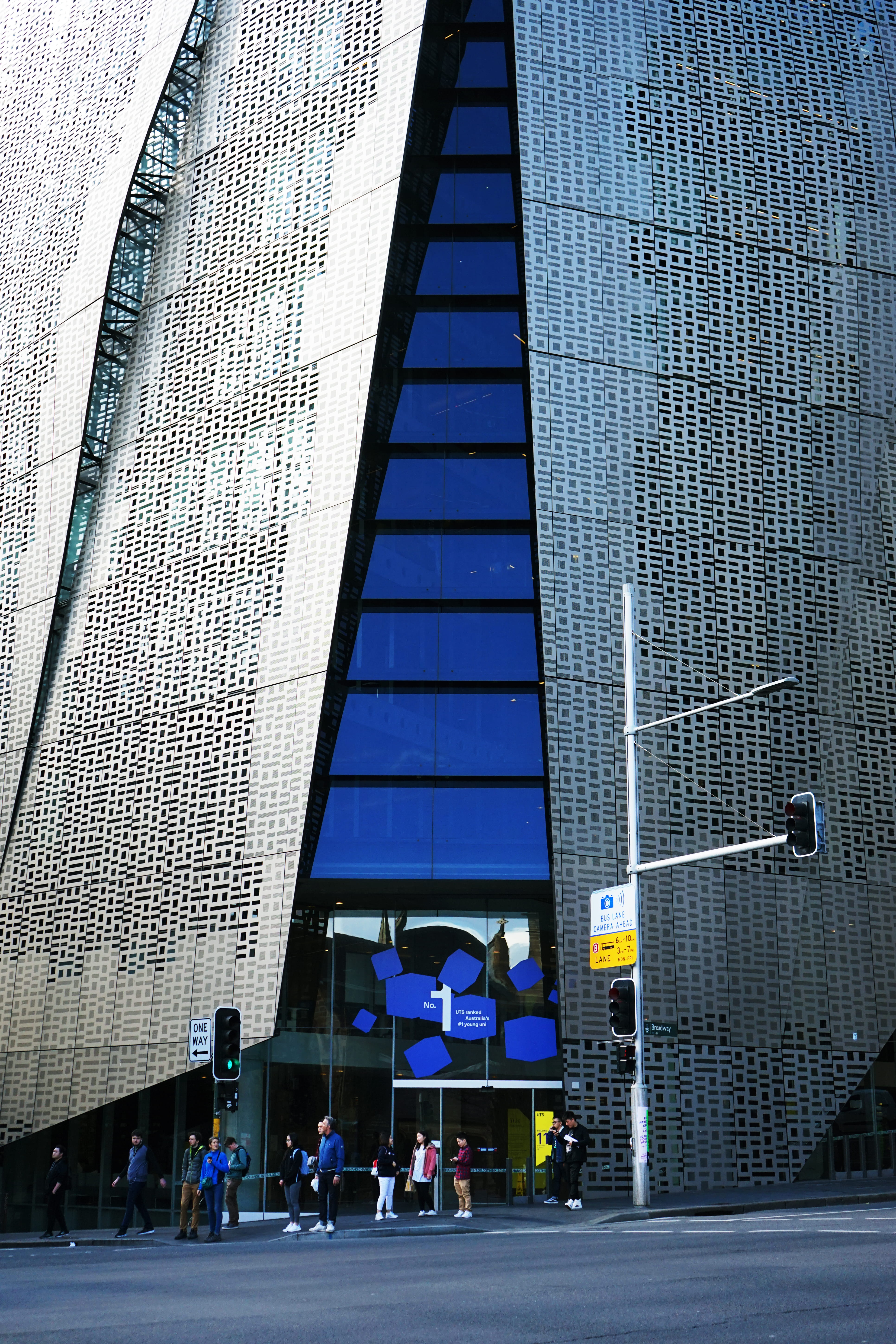 glass - material, glazing, students, study abroad, uts, day, lifestyles, uts faculty of engineering and information technology, pattern facade, women, building exterior, Phone HD Wallpaper