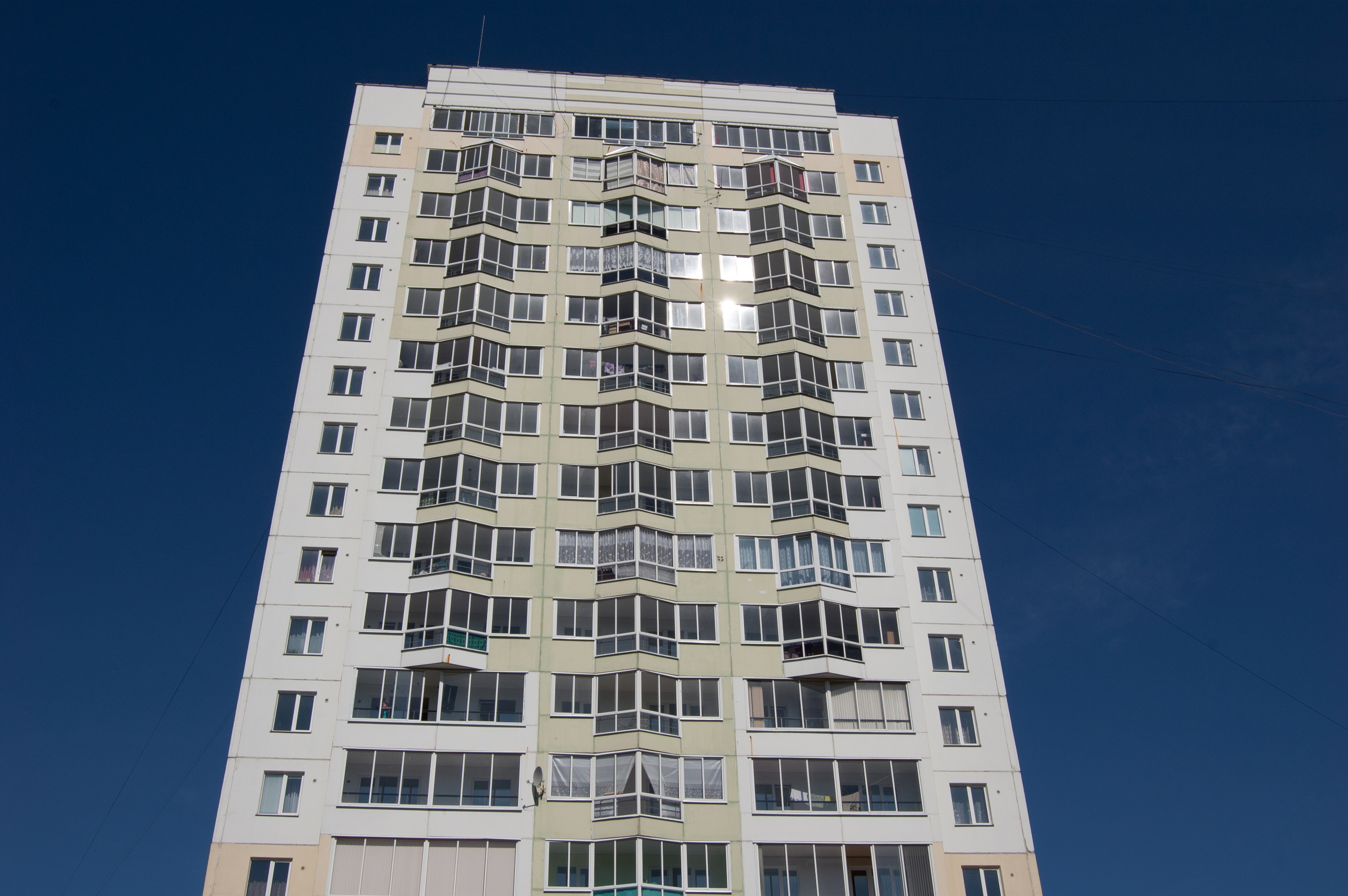 residential district, bottom view, building, clear sky, building exterior, building on a background of blue sky, high-rise, nature, sky, outdoors, multistory building, HD Wallpaper