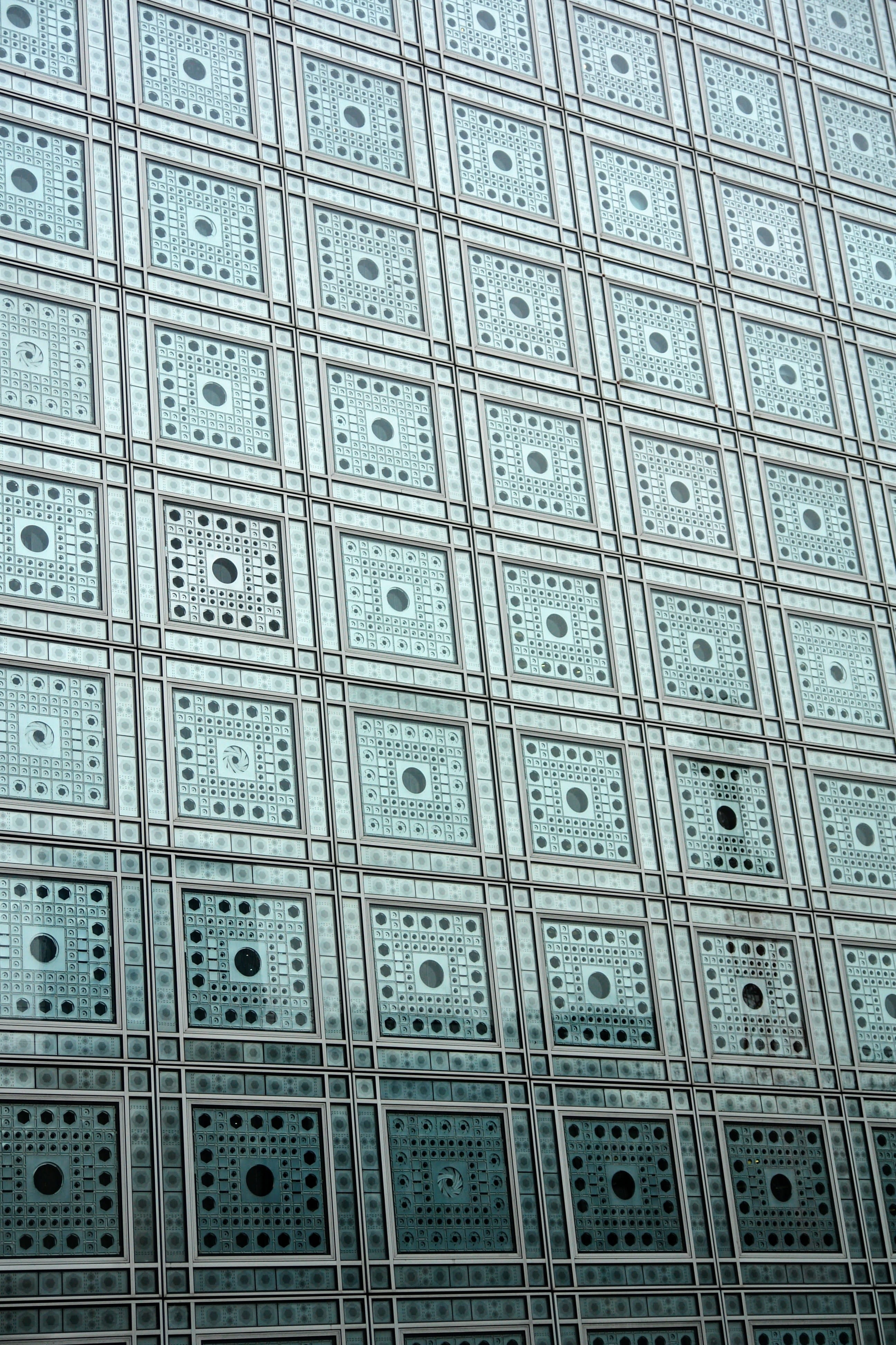 no people, textured, Architecture, France, circle, Paris, geometric shape, day, large group of objects, tile, in a row, repetition, paris, flooring, built structure, Phone HD Wallpaper