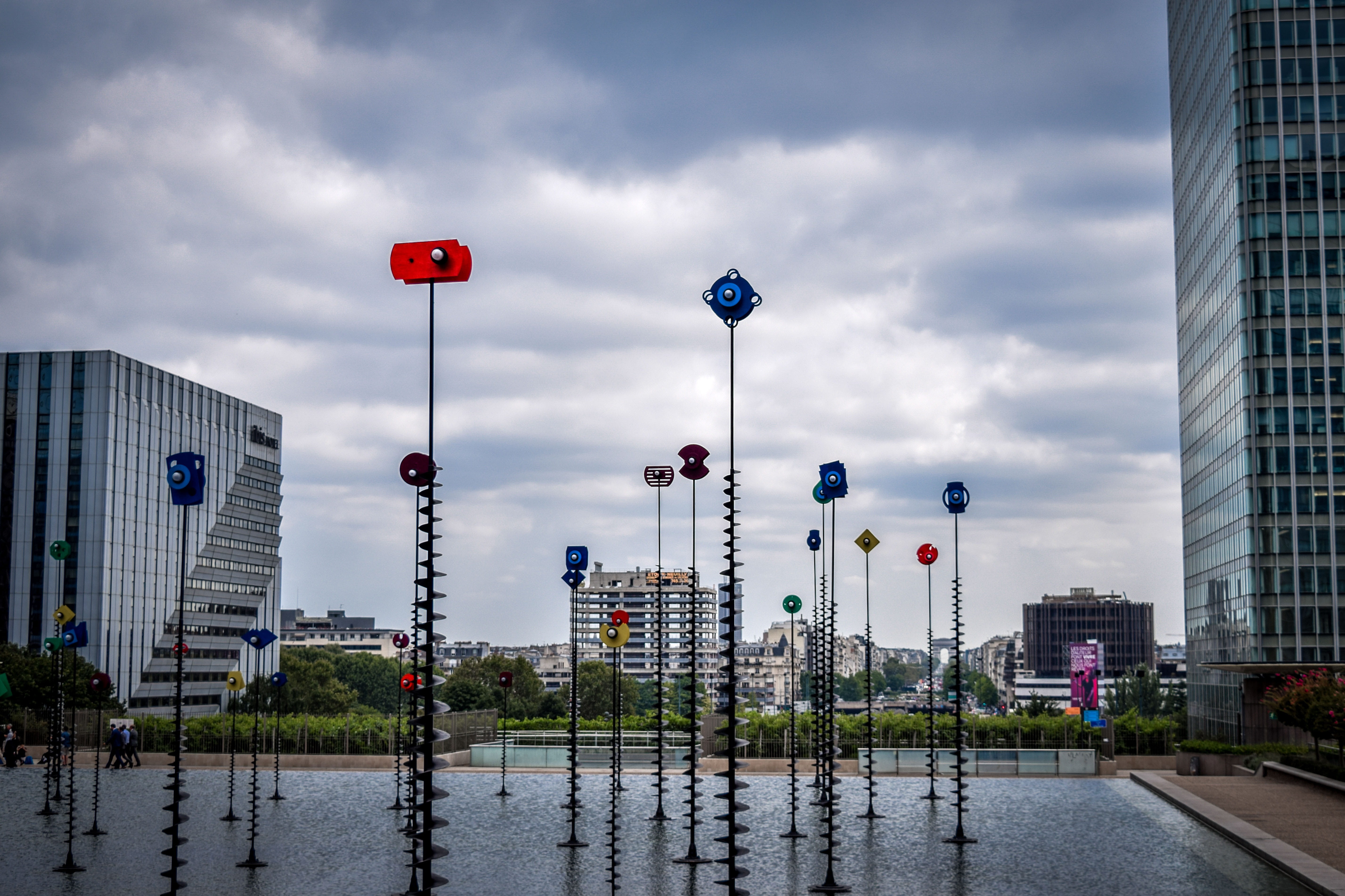 building exterior, outdoors, road sign, nature, Colorful, sky, built structure, skyscraper, modern, Paris, architecture, art, lighting equipment, la defense, HD Wallpaper