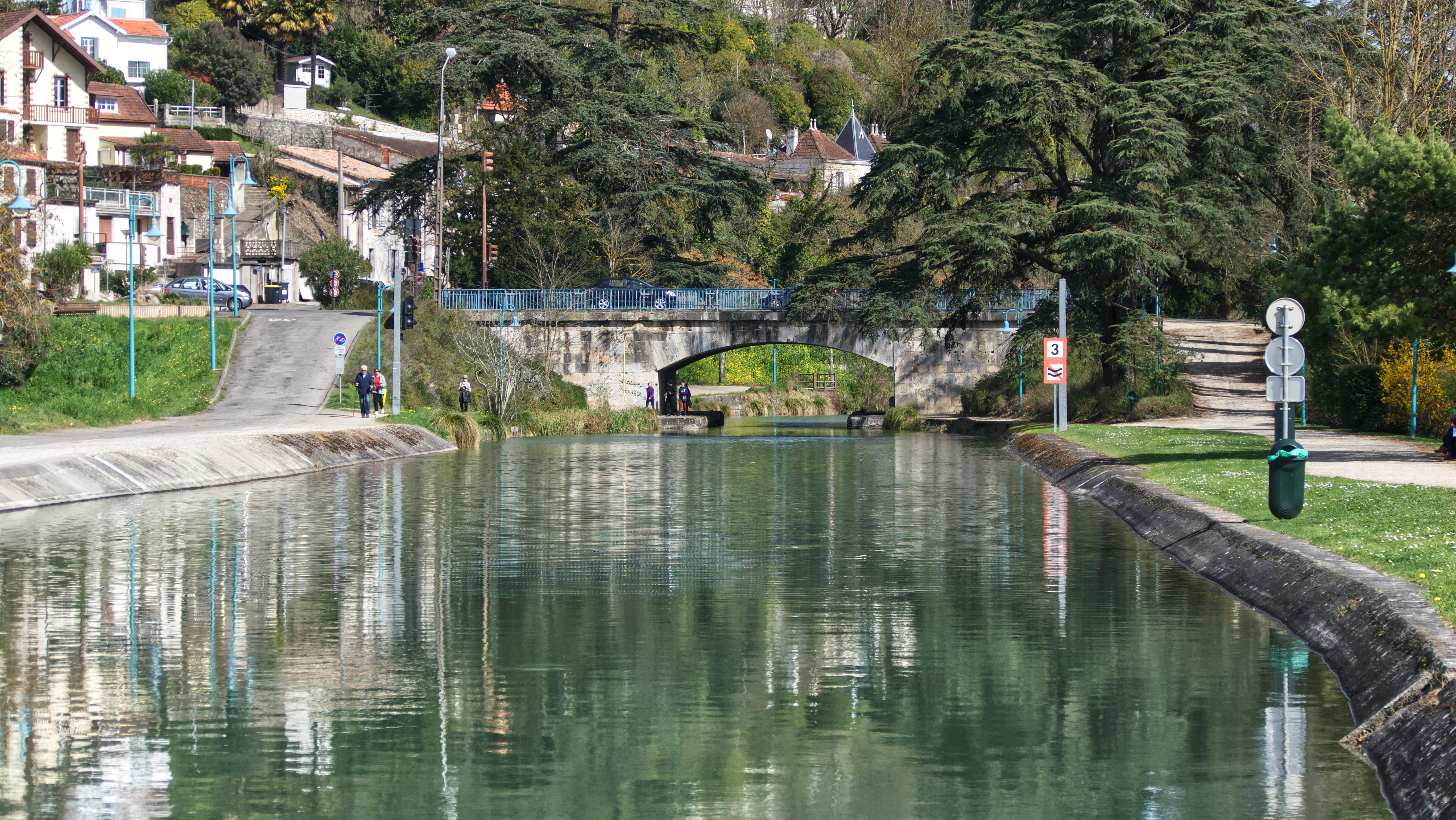 agen, park, tree, 5K, no people, outdoors, waterfront, architecture, canal de garonne, fire hydrant, reflection, france, person, plant, canal, park - man made space, HD Wallpaper