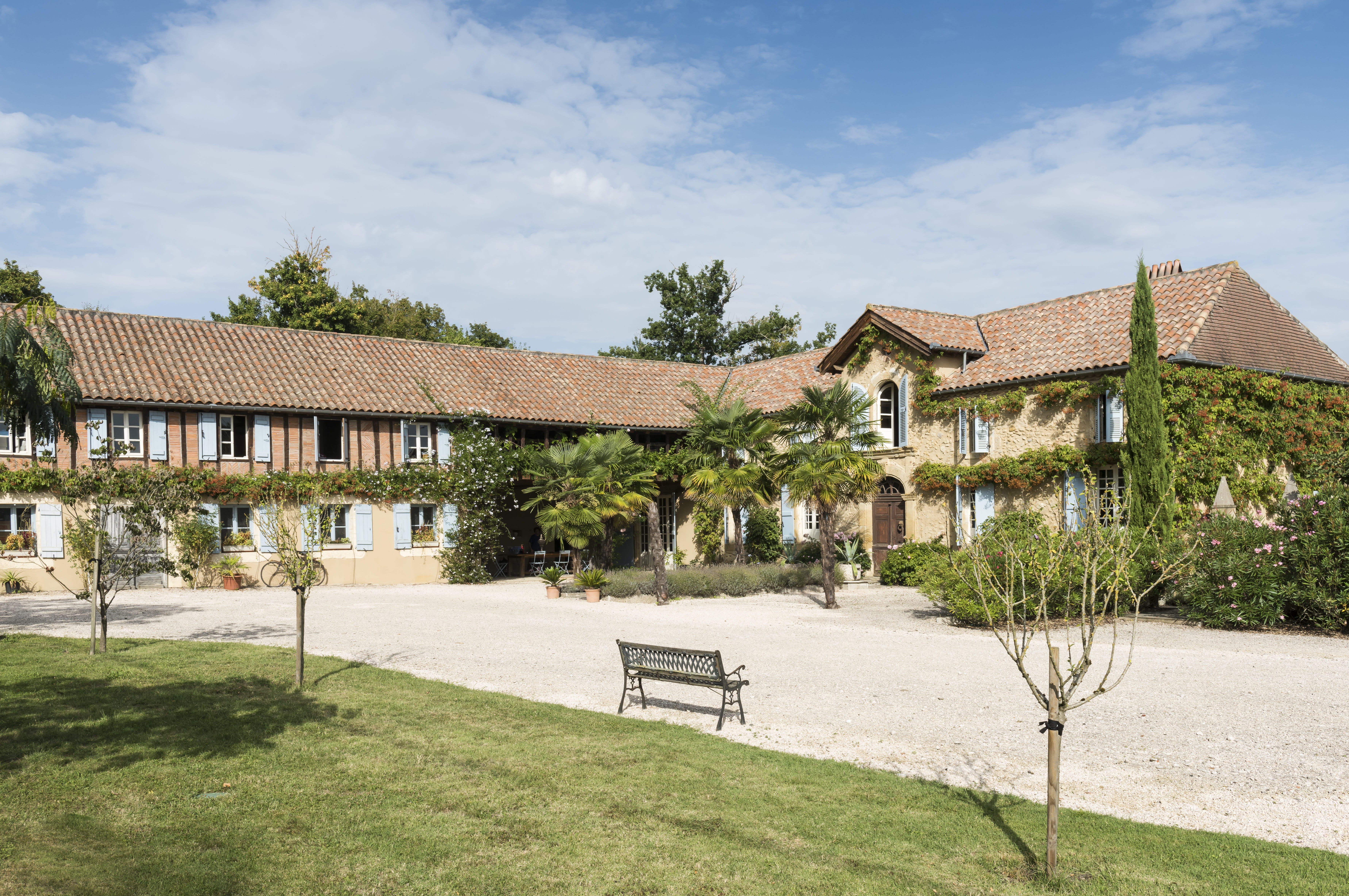garonne, Maison, tree, pyrenees, outdoors, house, building, tourism, pierre, french, architecture, grass, green color, touristic, south, happiness, lifestyle, HD Wallpaper