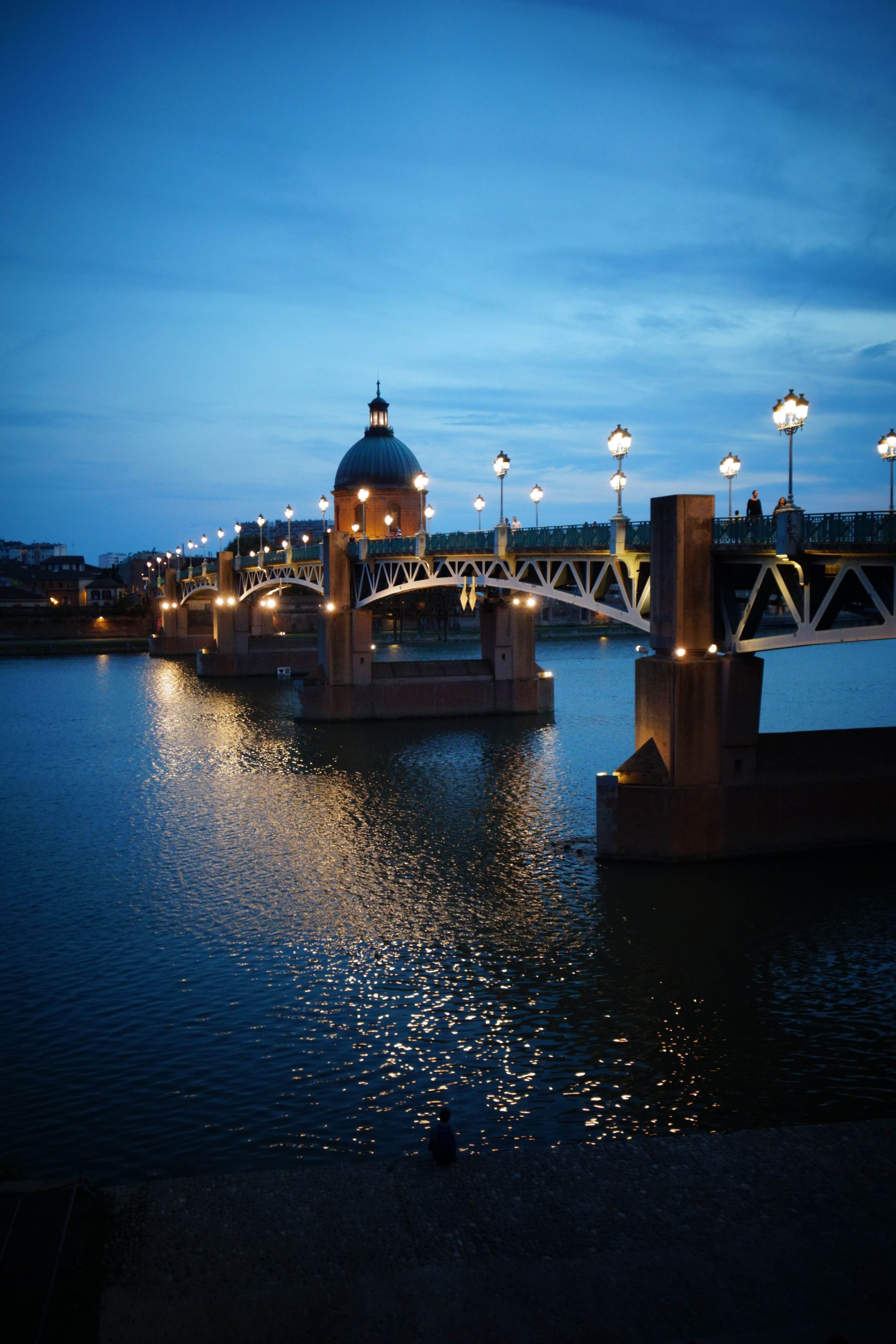 building exterior, dome, bridge, garonne, 5K, connection, night, built structure, light, bridge - man made structure, by night, illuminated, city, building, Phone HD Wallpaper