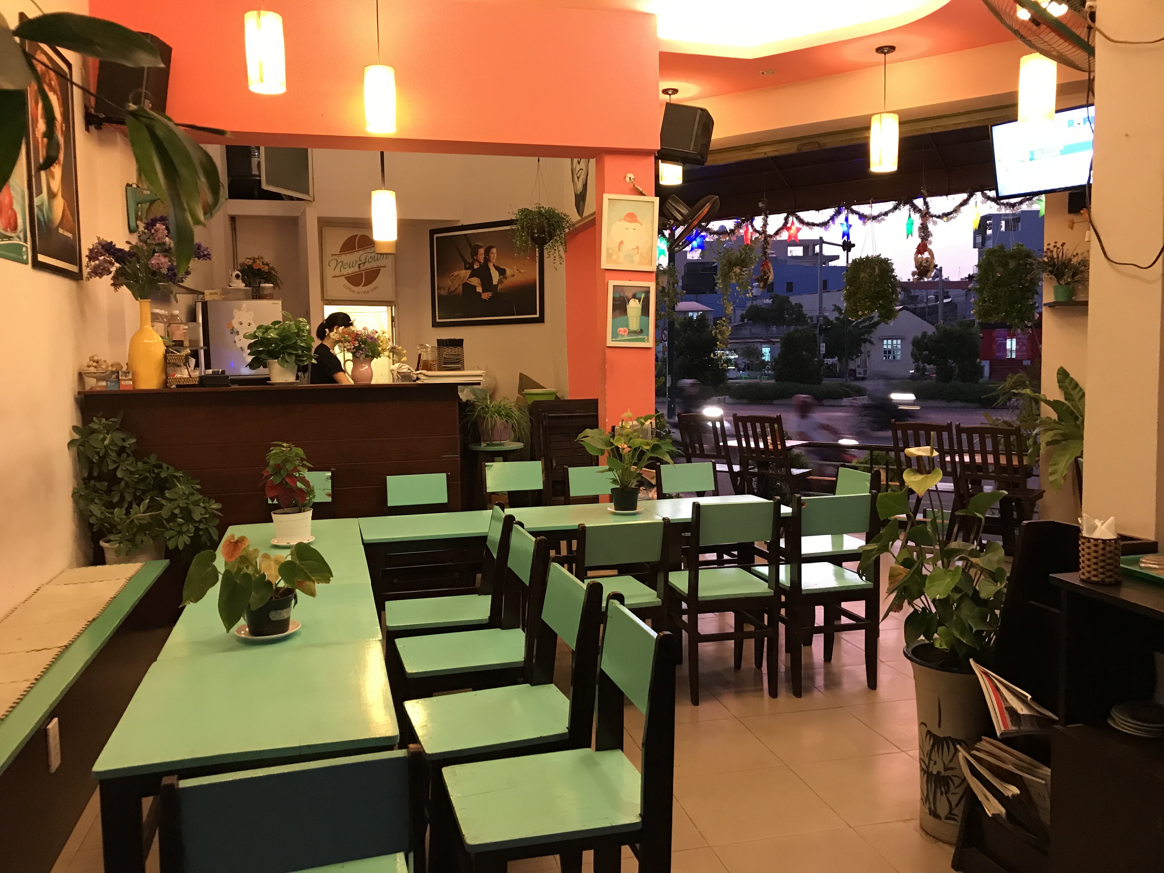 setting, ceiling, restaurant, pham van dong, electric lamp, flooring, business, bar counter, tphcm, table, 226, place setting, lighting equipment, newtown coffee, HD Wallpaper