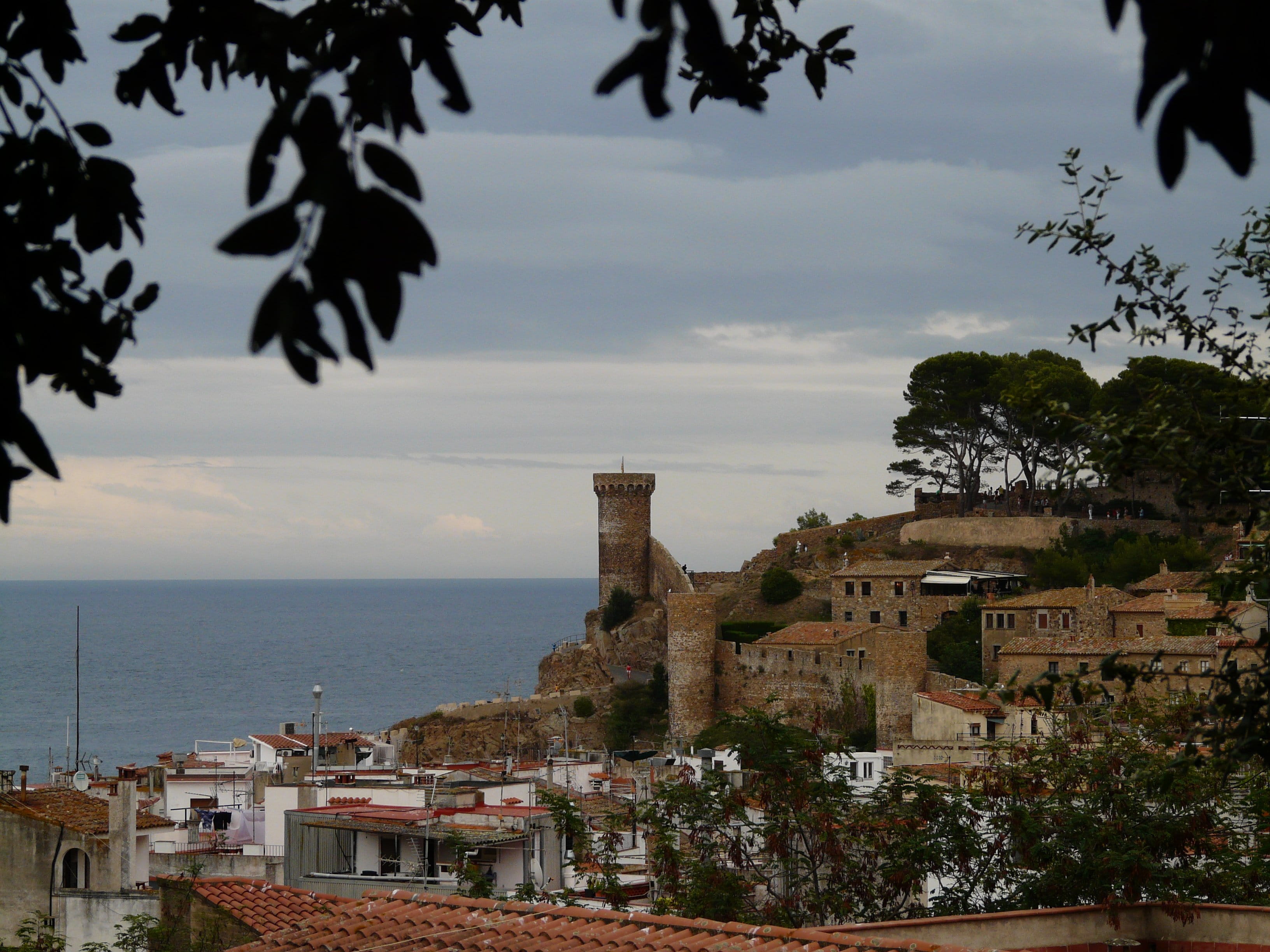 2K, Tossa De Mar, residential district, architecture, fishing village, townscape, history, tree, built structure, sky, castle, building exterior, city, HD Wallpaper