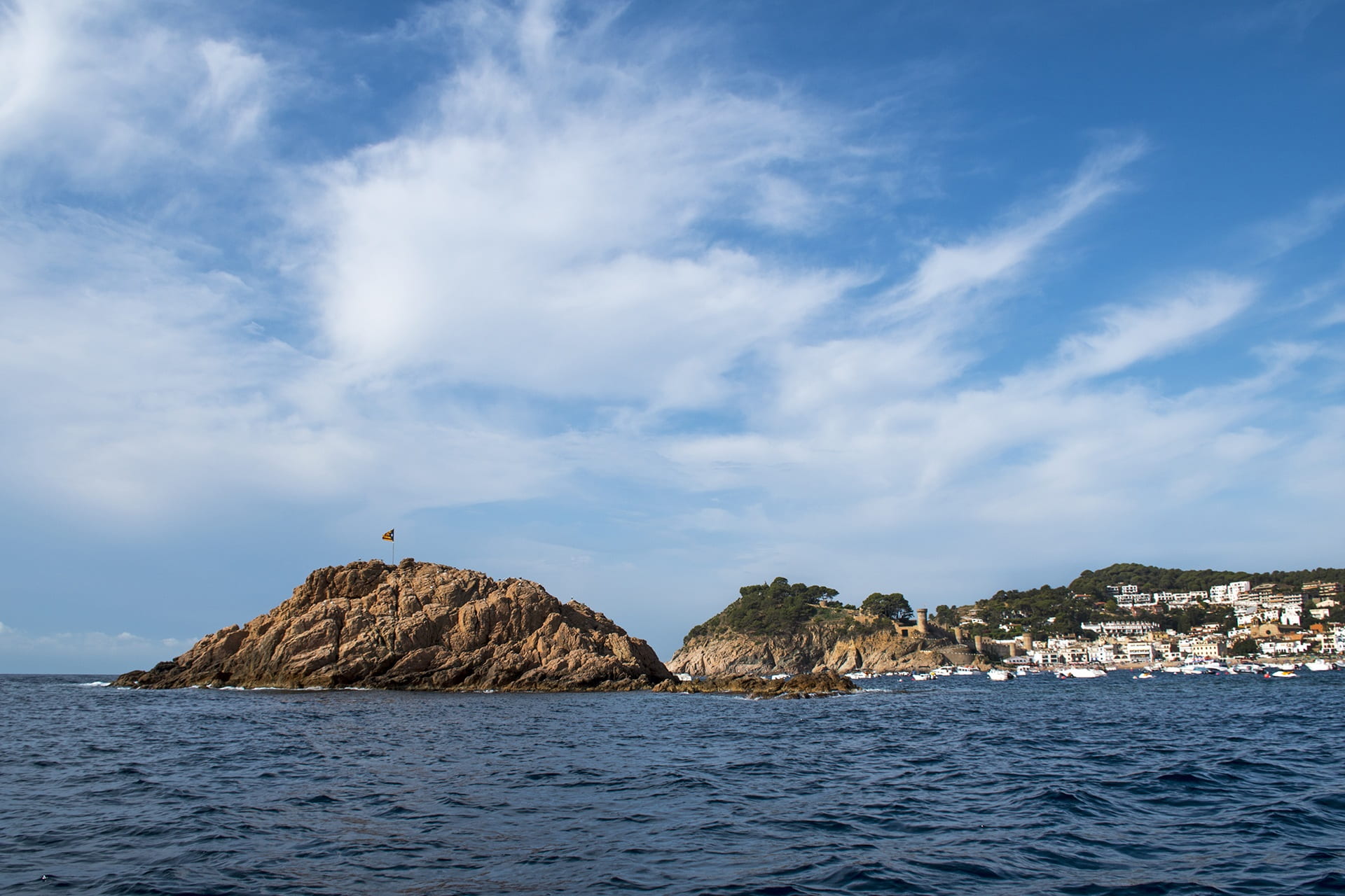 landscape, architecture, built structure, rock - object, 1080P, rock, water, sea, day, rocky coastline, no people, island, building, spain, tossa de mar, HD Wallpaper