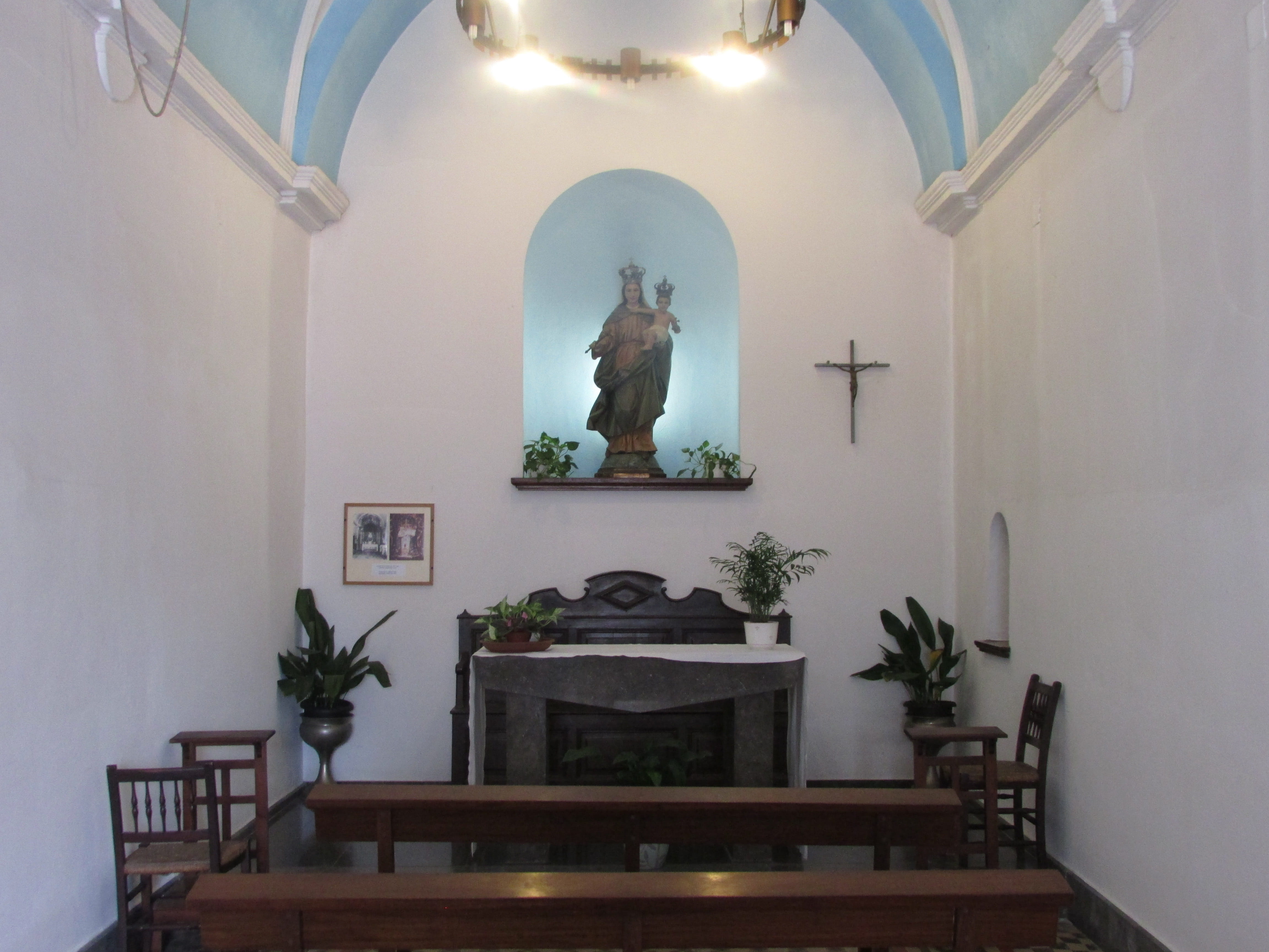 virgin with child, belief, chapel, art and craft, place of worship, plant, tossa de mar, altar, spain, religion, tossa del mar, potted plant, church, mary, HD Wallpaper