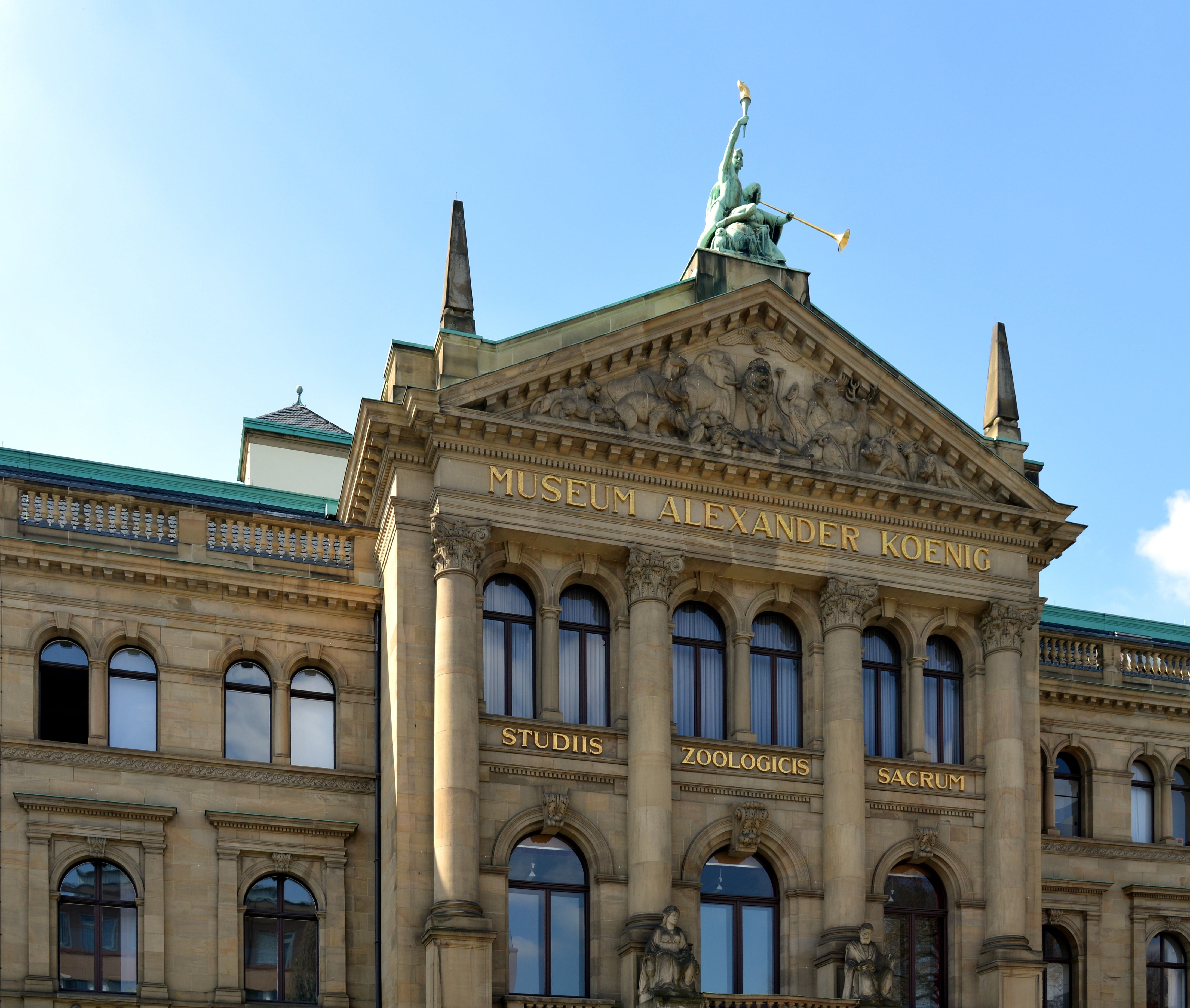 museum, 4K, day, old, history, clear sky, window, city, historically, low angle view, house facade, building, architecture, travel destinations, architectural column, HD Wallpaper