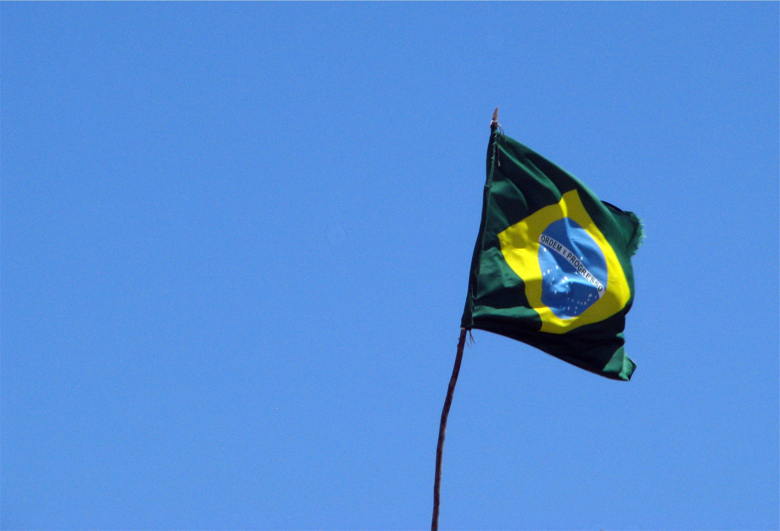 wind, outdoors, patriotism, copy space, yellow, national icon, pole, no people, clear sky, nature, environment, pride, flag, waving, 1080P, blue, sky, HD Wallpaper