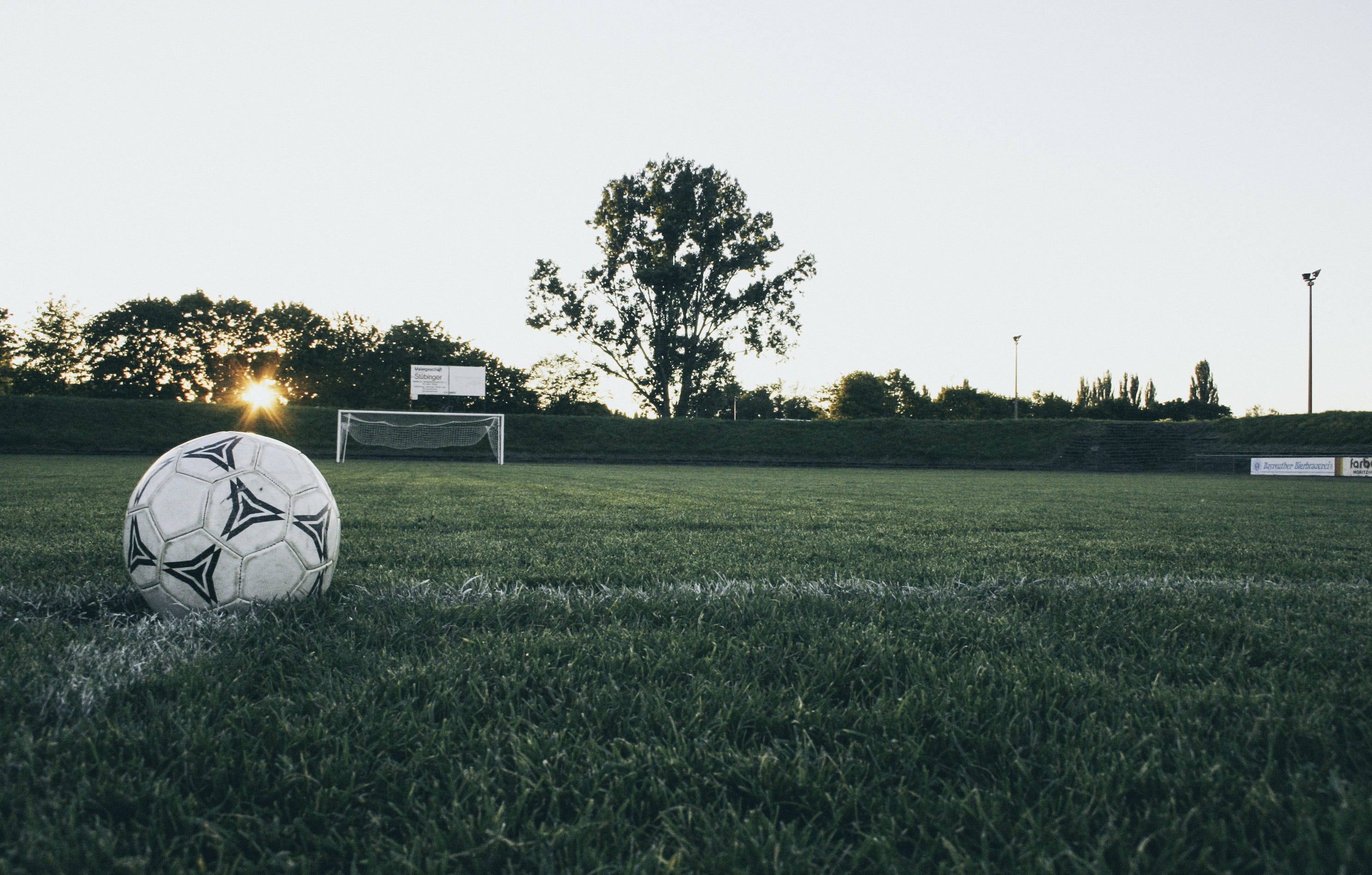 2K, nature, land, playing field, soccer field, sports ground, football, footballers, sky, ball sports, soccer ball, kick-off, soccer, tranquility, grass, HD Wallpaper