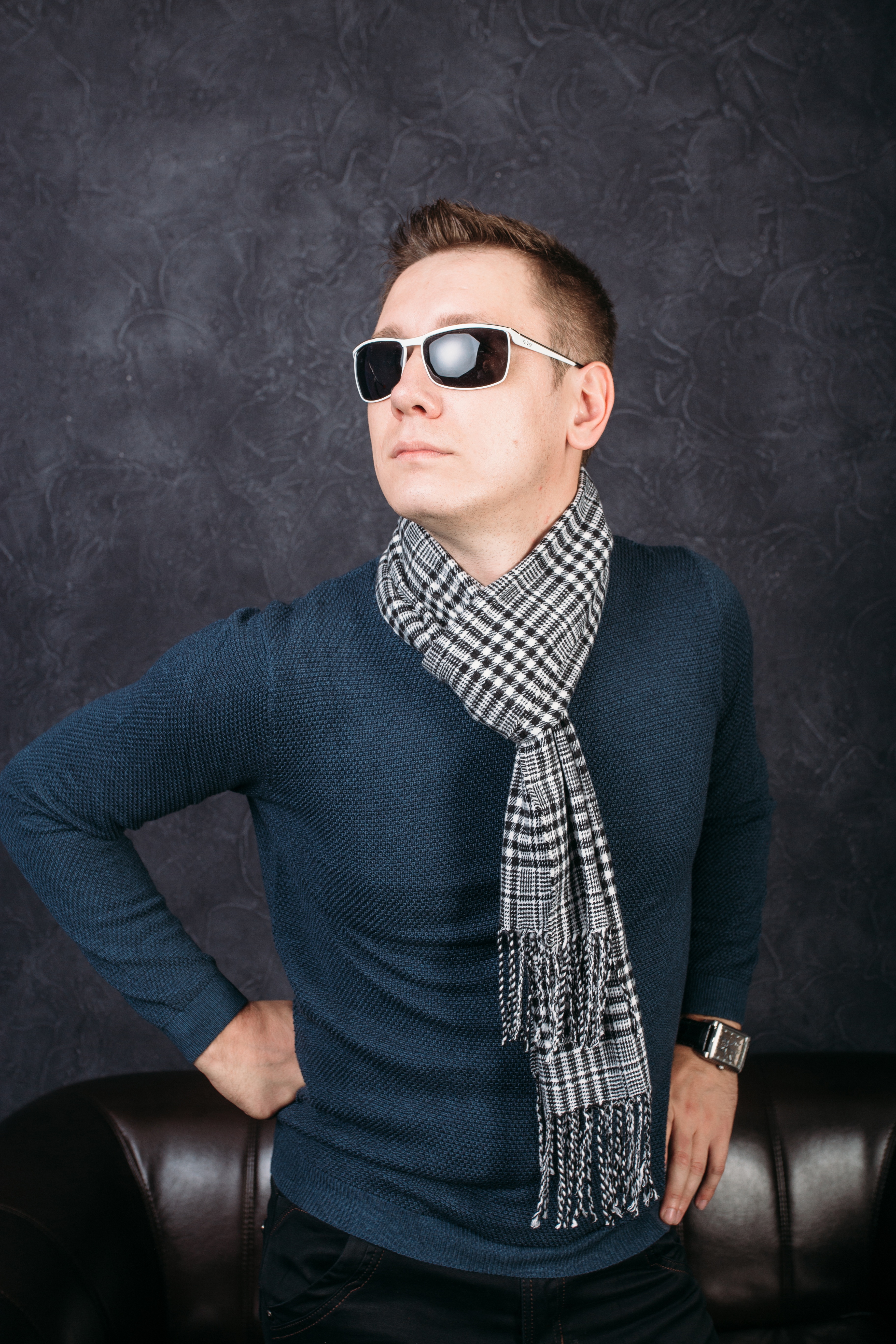 sweater, standing, front, waist up, man, confidence, men, style, portrait, male Beauty, front view, posing, scarf, males, 5K, casual clothing, wearing, Phone HD Wallpaper