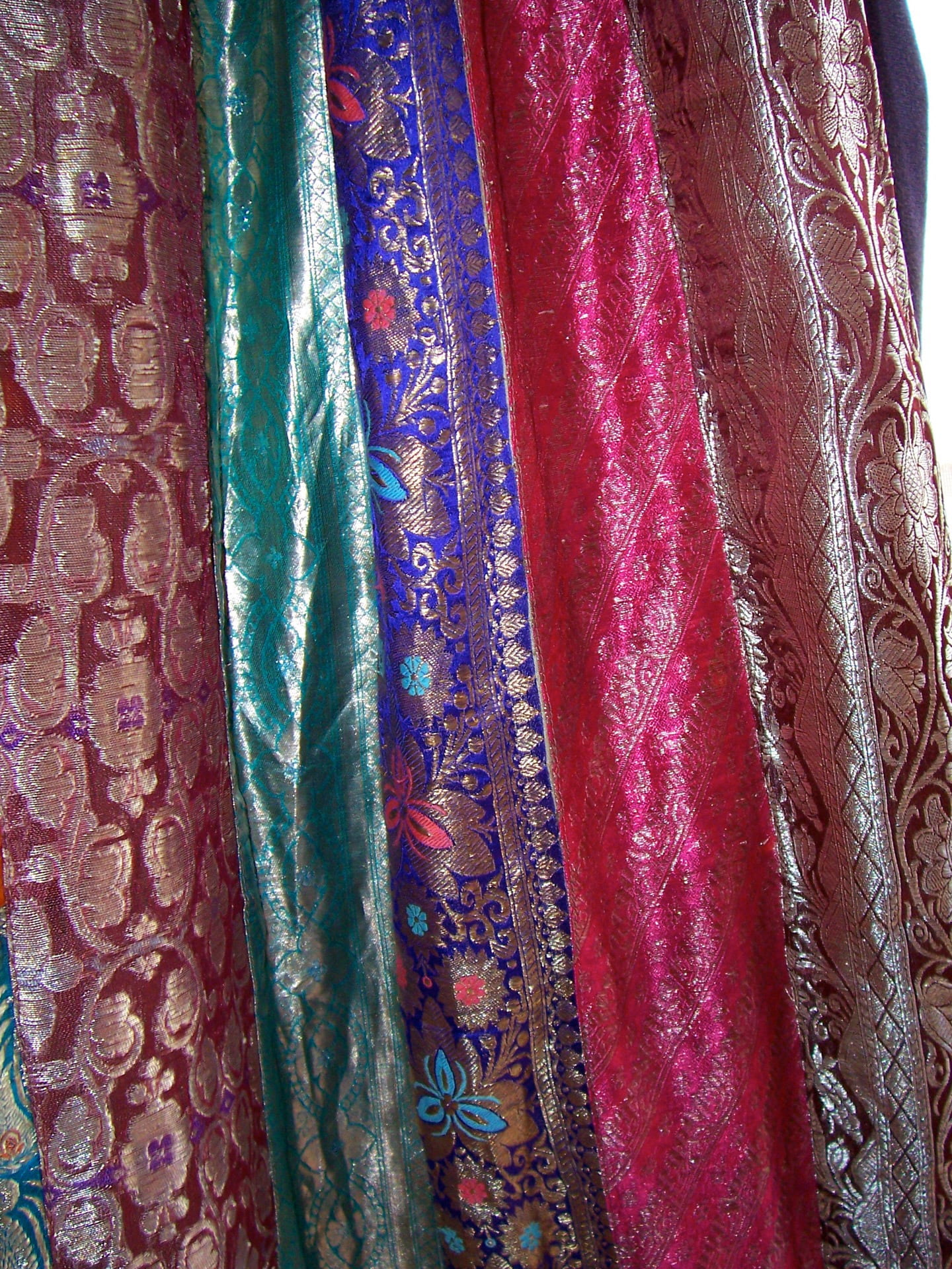 scarves, drapes, design, color, red, full frame, clothing, curtain, indoors, textile, floral pattern, fabric, shimmer, luxury, shine, assorted, indian, Phone HD Wallpaper