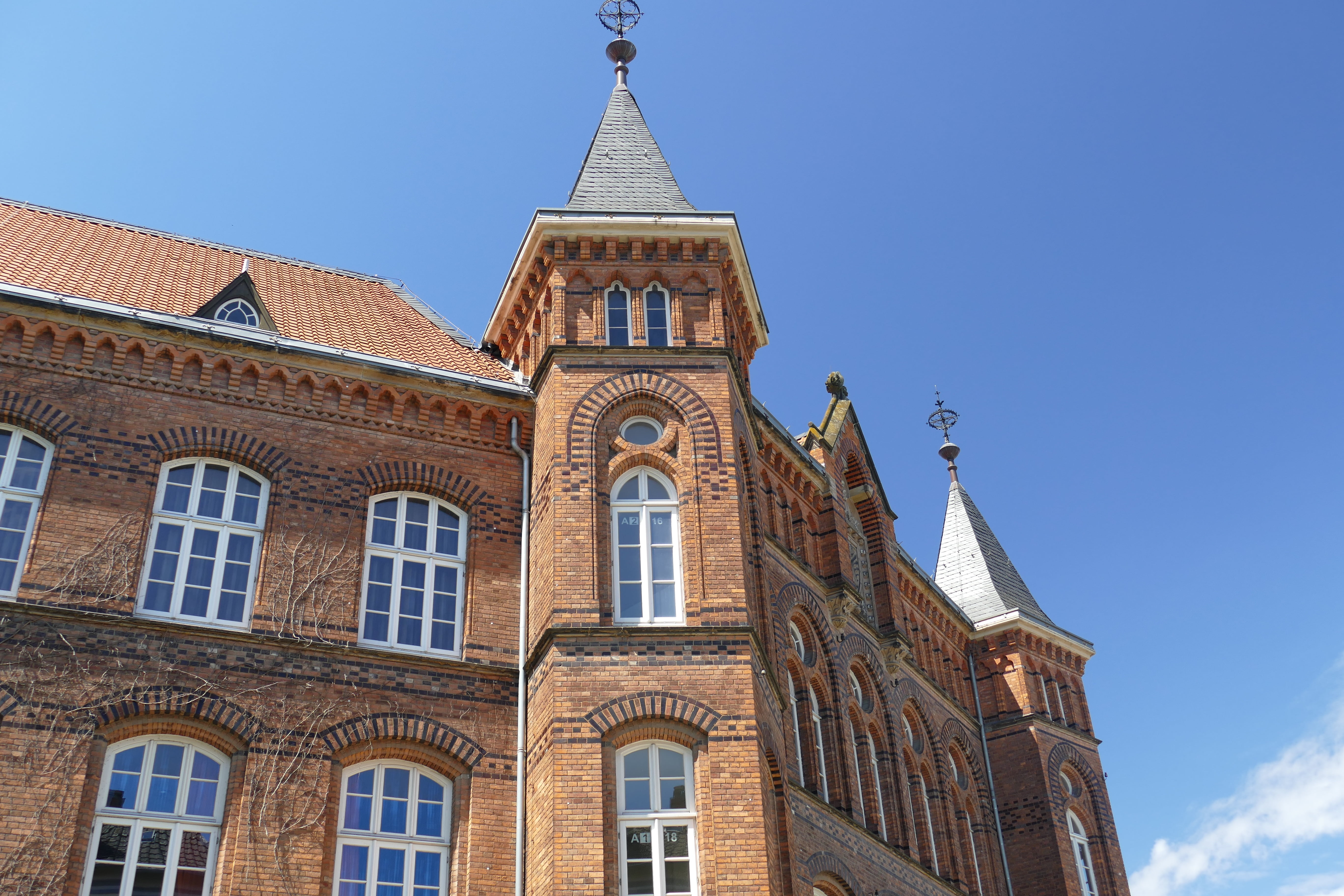 window, clock, technical university of braunschweig, uni, no people, clear sky, place of worship, the past, architecture, historic building, braunschweig, HD Wallpaper