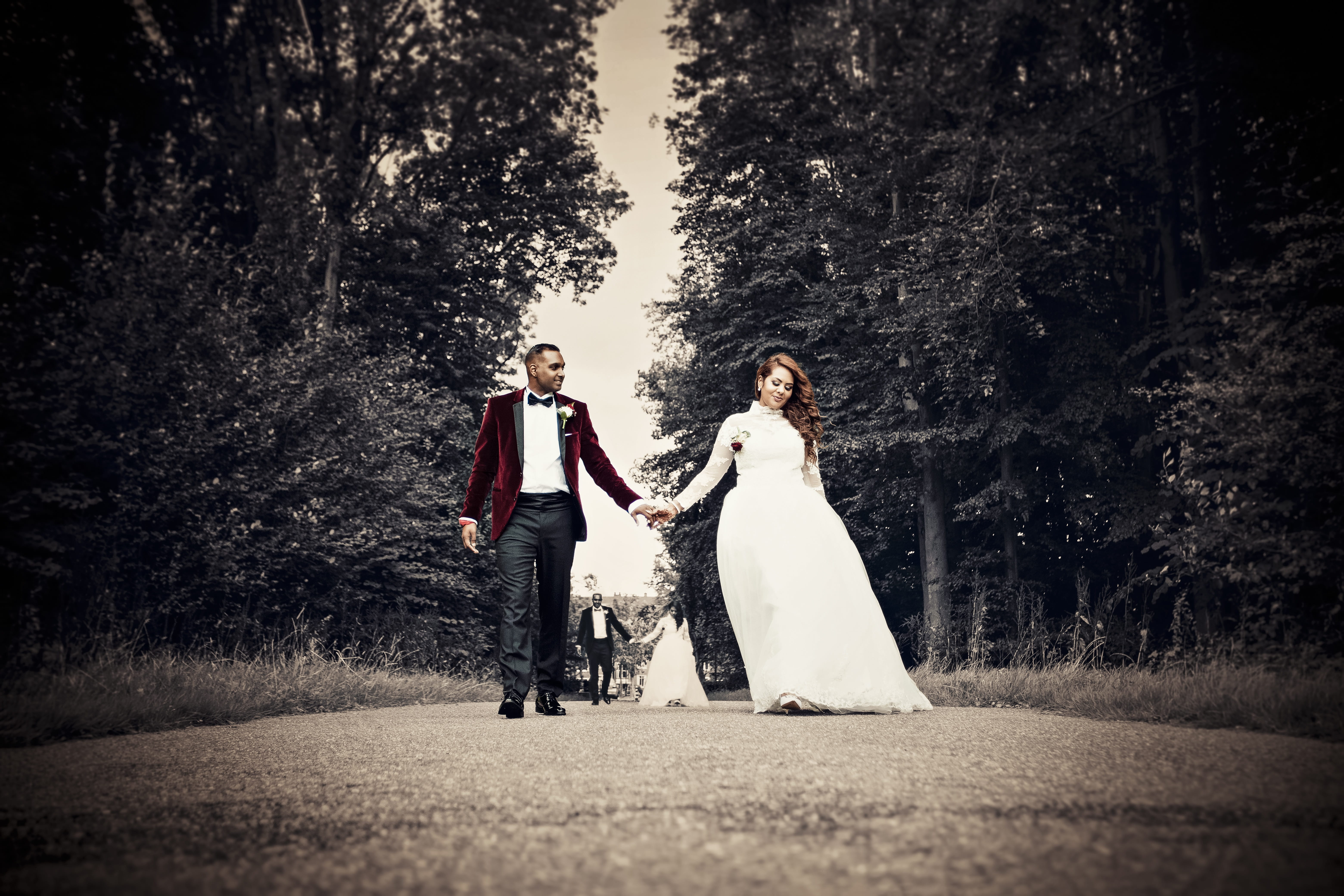 getting married, 5K, two people, wedding dress, newlywed, young men, young adult, love, outdoors, bride, full length, bonding, positive emotion, tree, HD Wallpaper