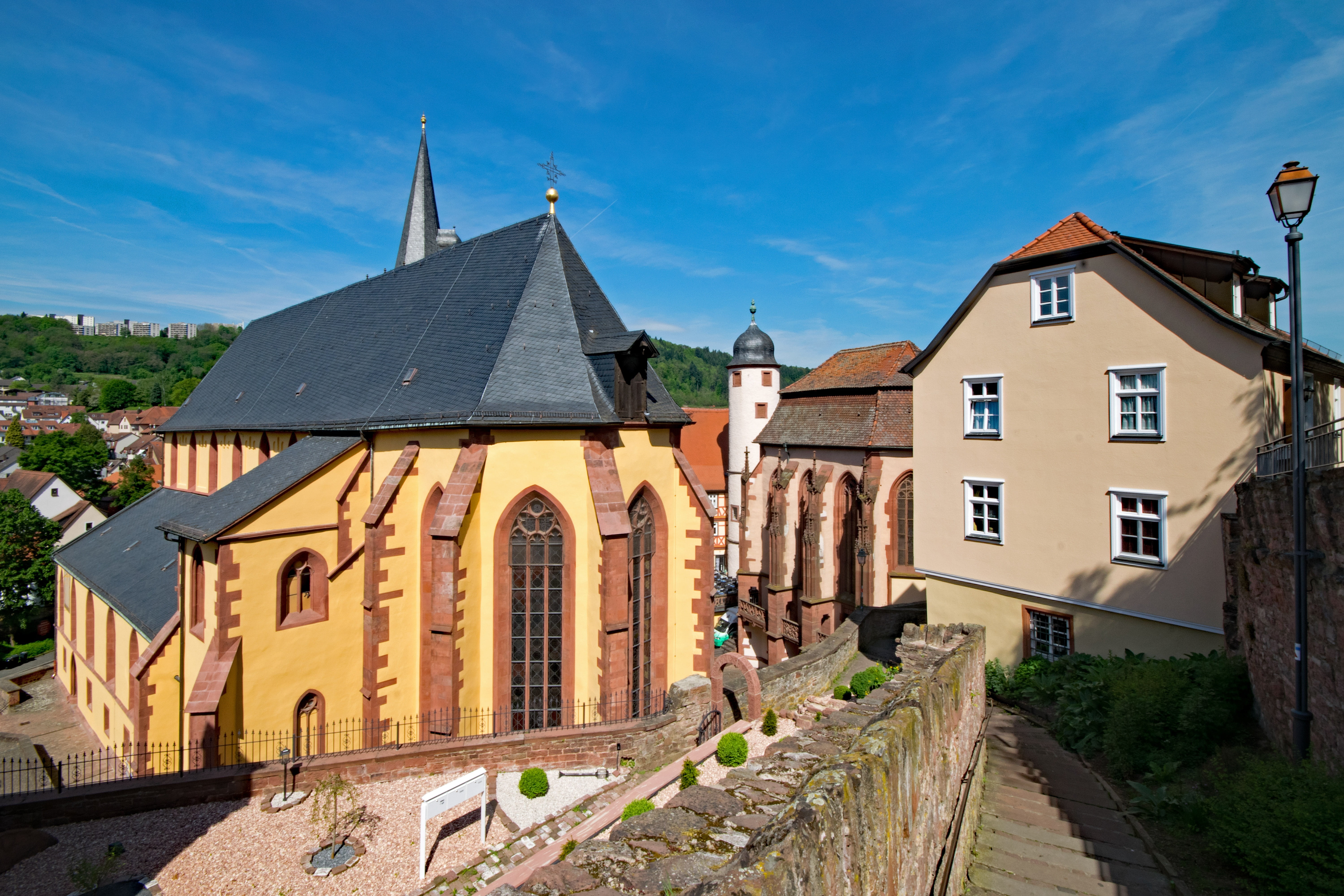 tower, day, main, outdoors, residential district, faith, tauber, religion, no people, house, culture, germany, wertheim, history, baden württemberg, building, HD Wallpaper