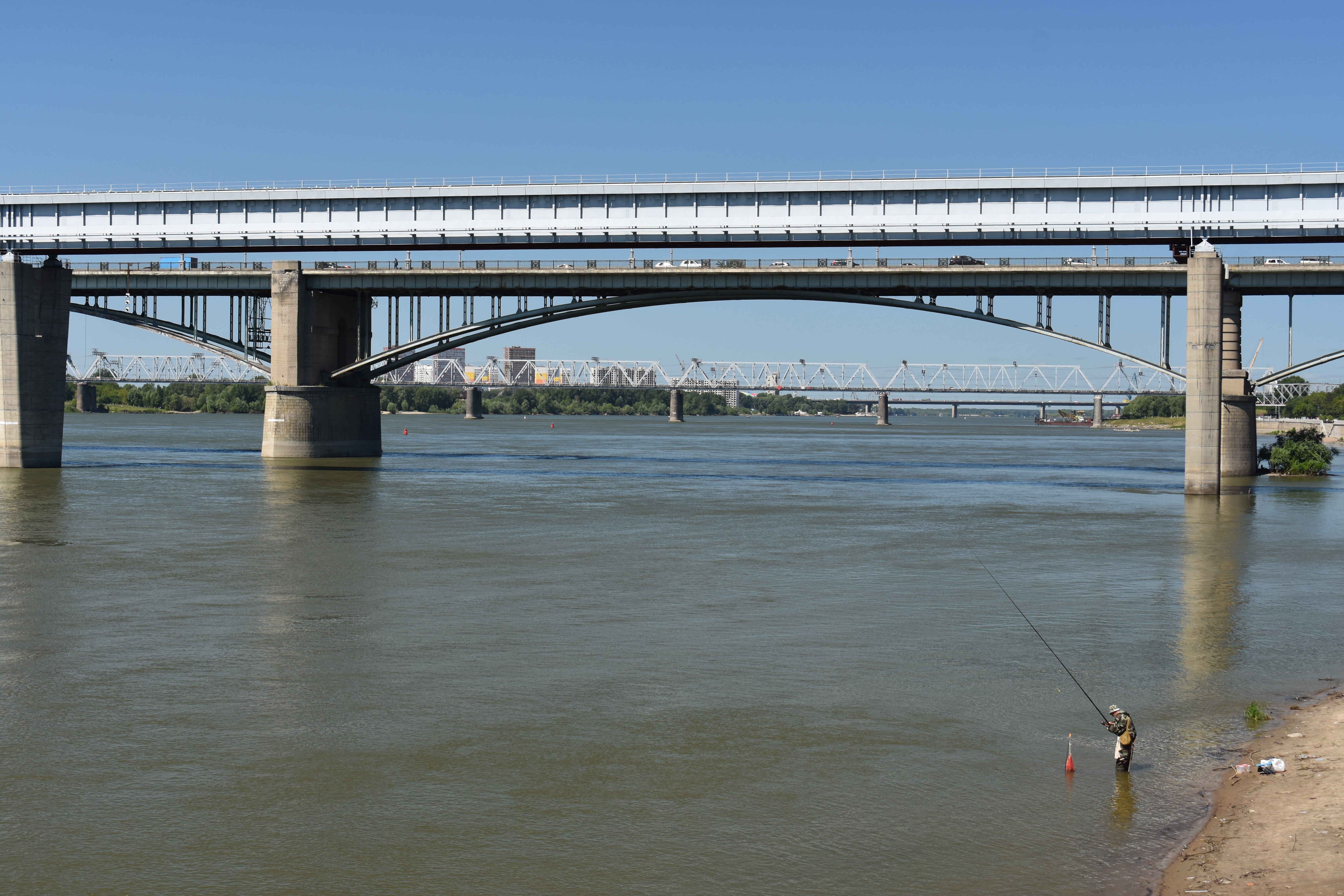 day, architectural column, novosibirsk, arch, river, russia, bridge, clear sky, ob, water, steel, nature, outdoors, showplace, city, bridges, alloy, sights, HD Wallpaper