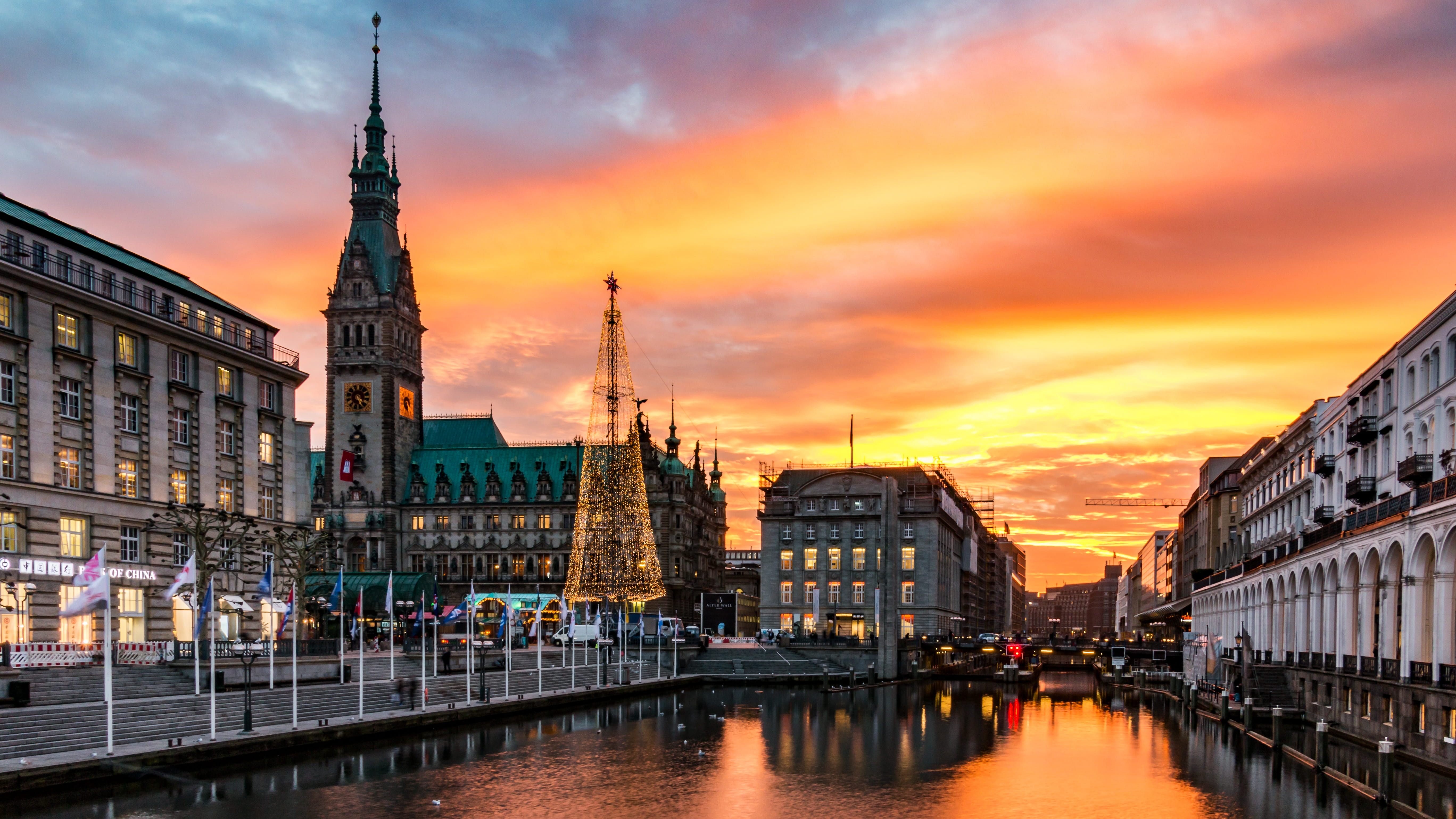 lighting, building exterior, nature, building, city, hanseatic city, town hall square, connection, reflection, christmas decoration, lights, cloud - sky, HD Wallpaper