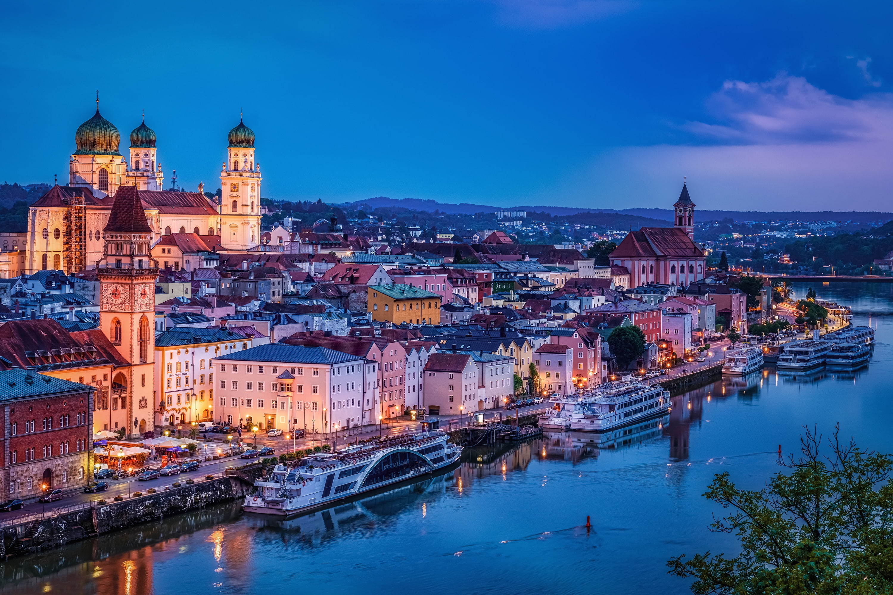 Passau, pier, promenade, Bavaria, 2K, ships, River Danube, building, The Danube River, Bayern, home, river, St. Stephens Cathedral, Germany, HD Wallpaper