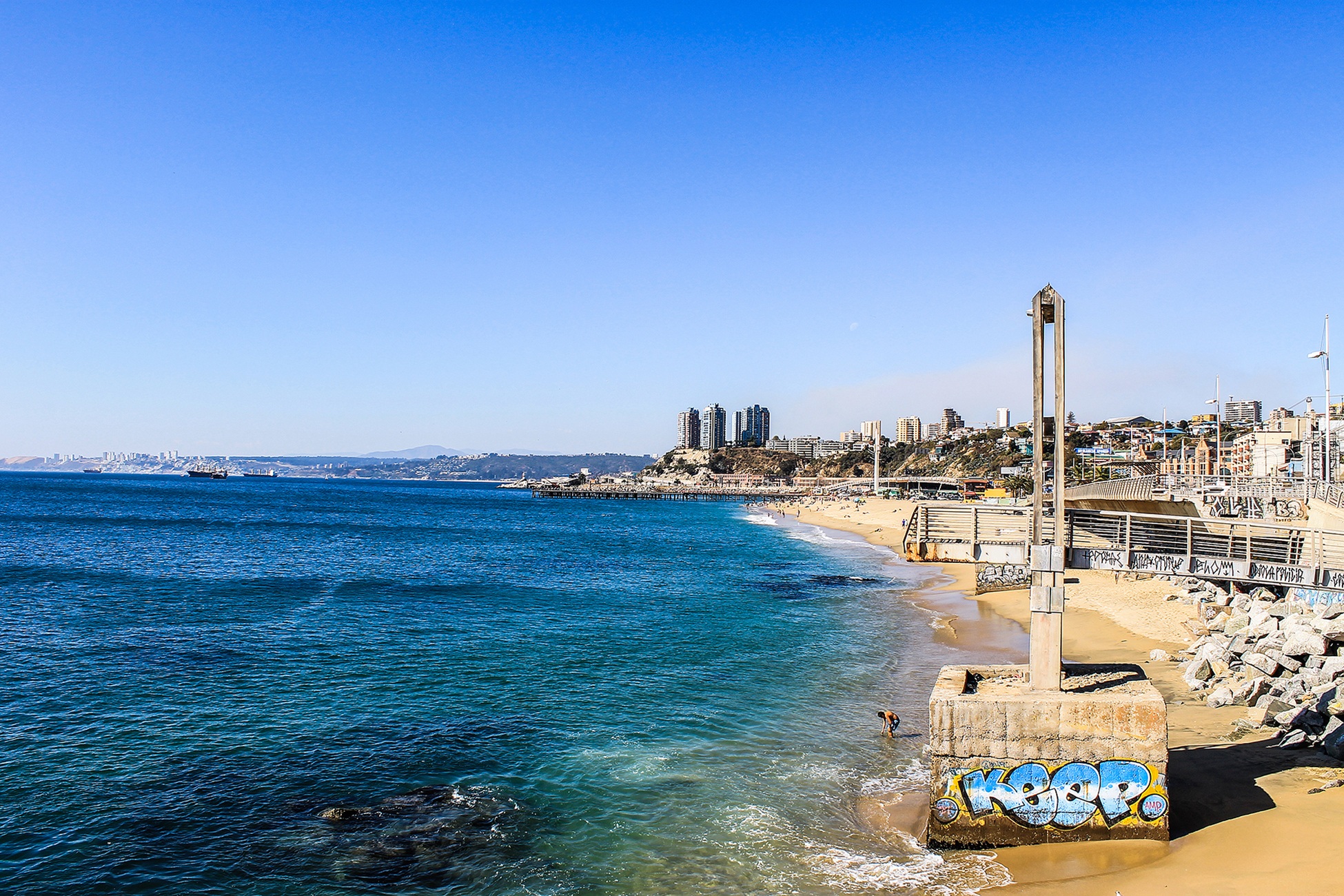 day, clear sky, water, sea, office building exterior, nature, beach, copy space, valparaiso, building exterior, no people, travel destinations, outdoors, HD Wallpaper