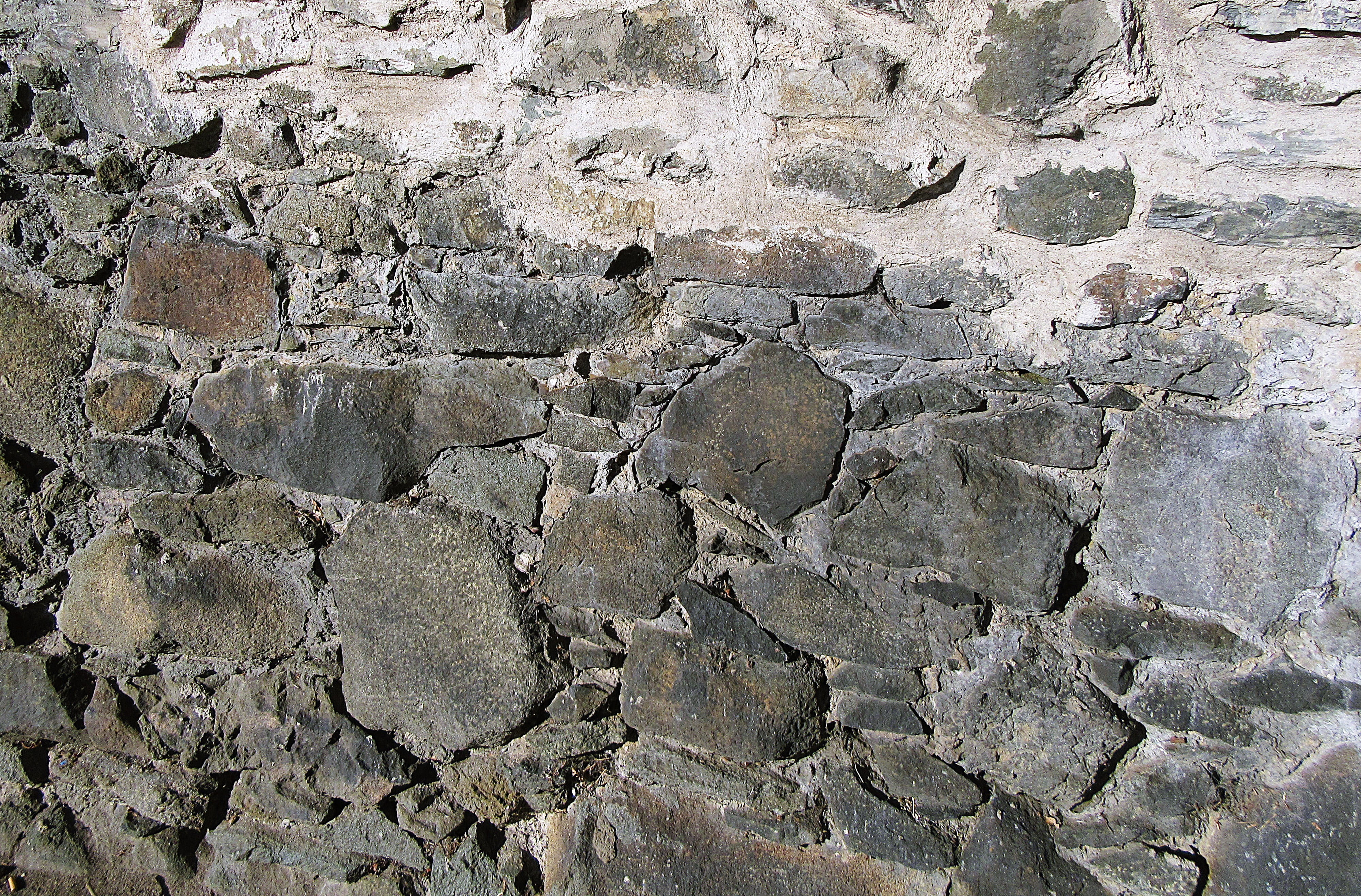 bird, cobblestone, flagstone, stone - object, gray, walkway, concrete, built structure, rubble, limestone, close-up, animal, wall, path, outdoors, wall - building feature, HD Wallpaper