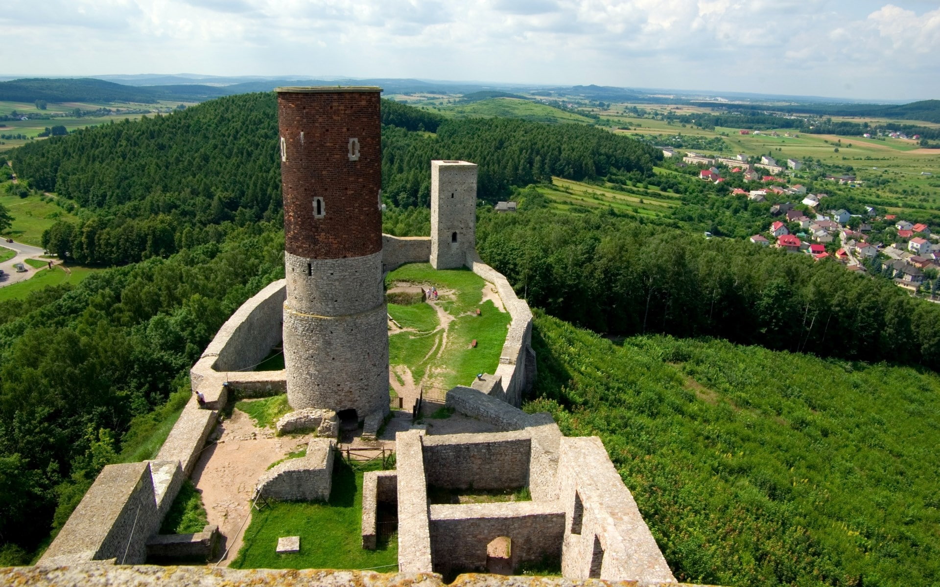 landscape, growth, history, Chęciny, the past, tower, sky, castle, trees, beauty in nature, 1080P, green color, forest, grass, clouds, birds eye view, HD Wallpaper
