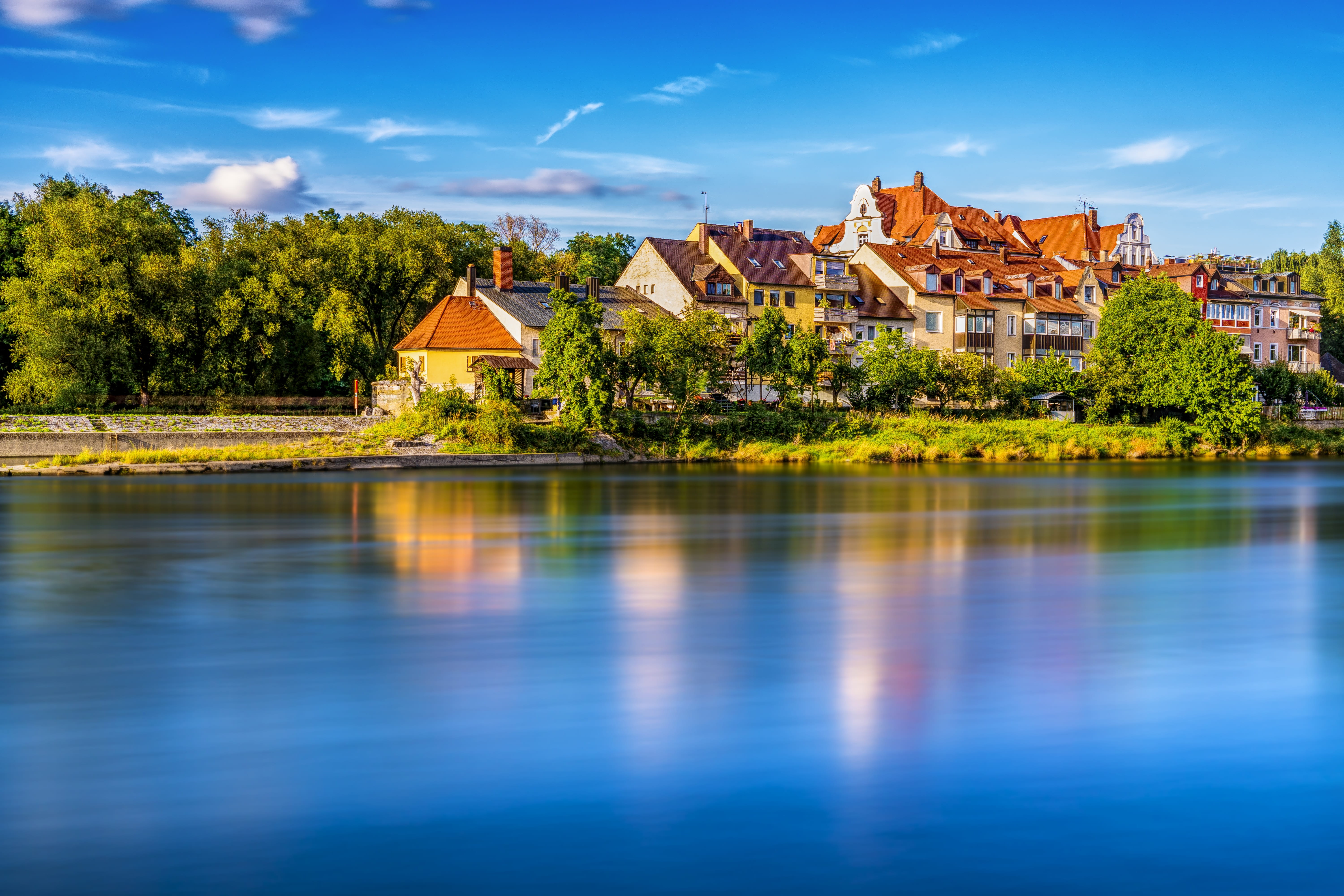 white, homes, building exterior, body, historically, danube, blue, bavaria, regensburg, waterfront, germany, building, clouds, no people, river, old town, HD Wallpaper
