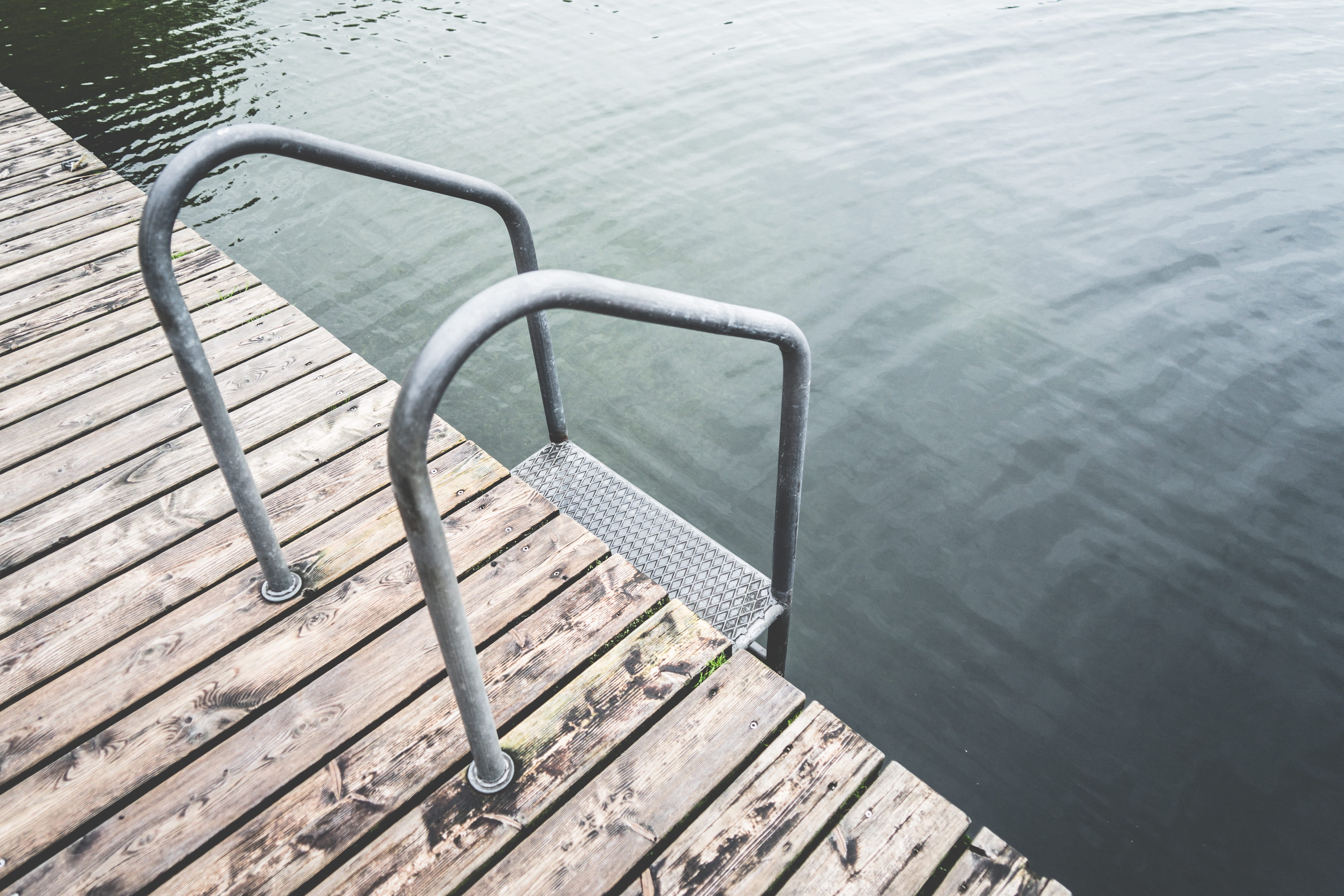 river, minimalism, summer, architecture, Pontoon, Lake, pool, day, outdoors, rippled, wood, reflection, steps, water, nature, steel, swimming, absence, HD Wallpaper