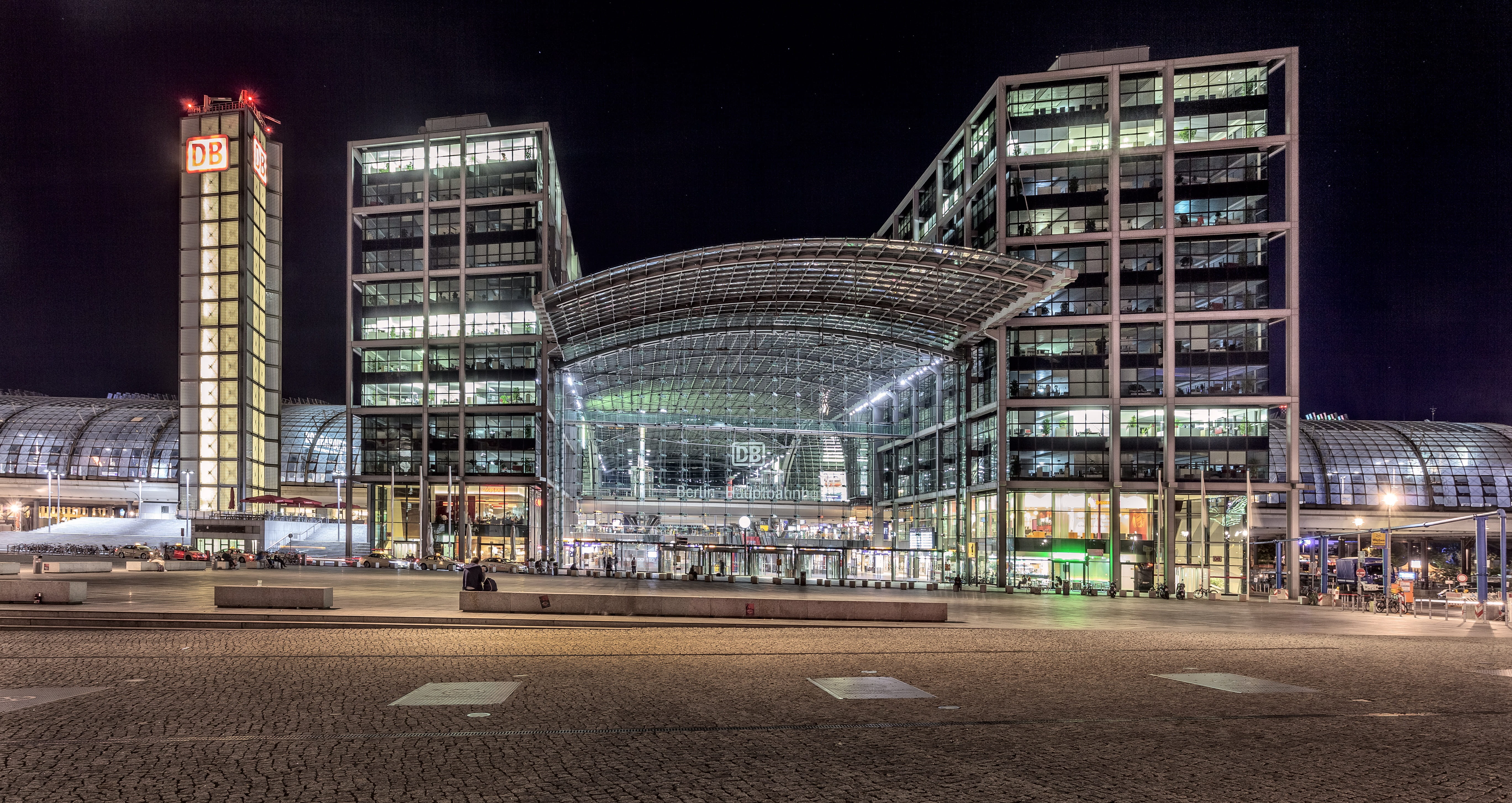 city, transportation, built structure, central station, lantern, building, outdoors, sky, lamp, glass, skyscraper, modern, light, building exterior, berlin, HD Wallpaper