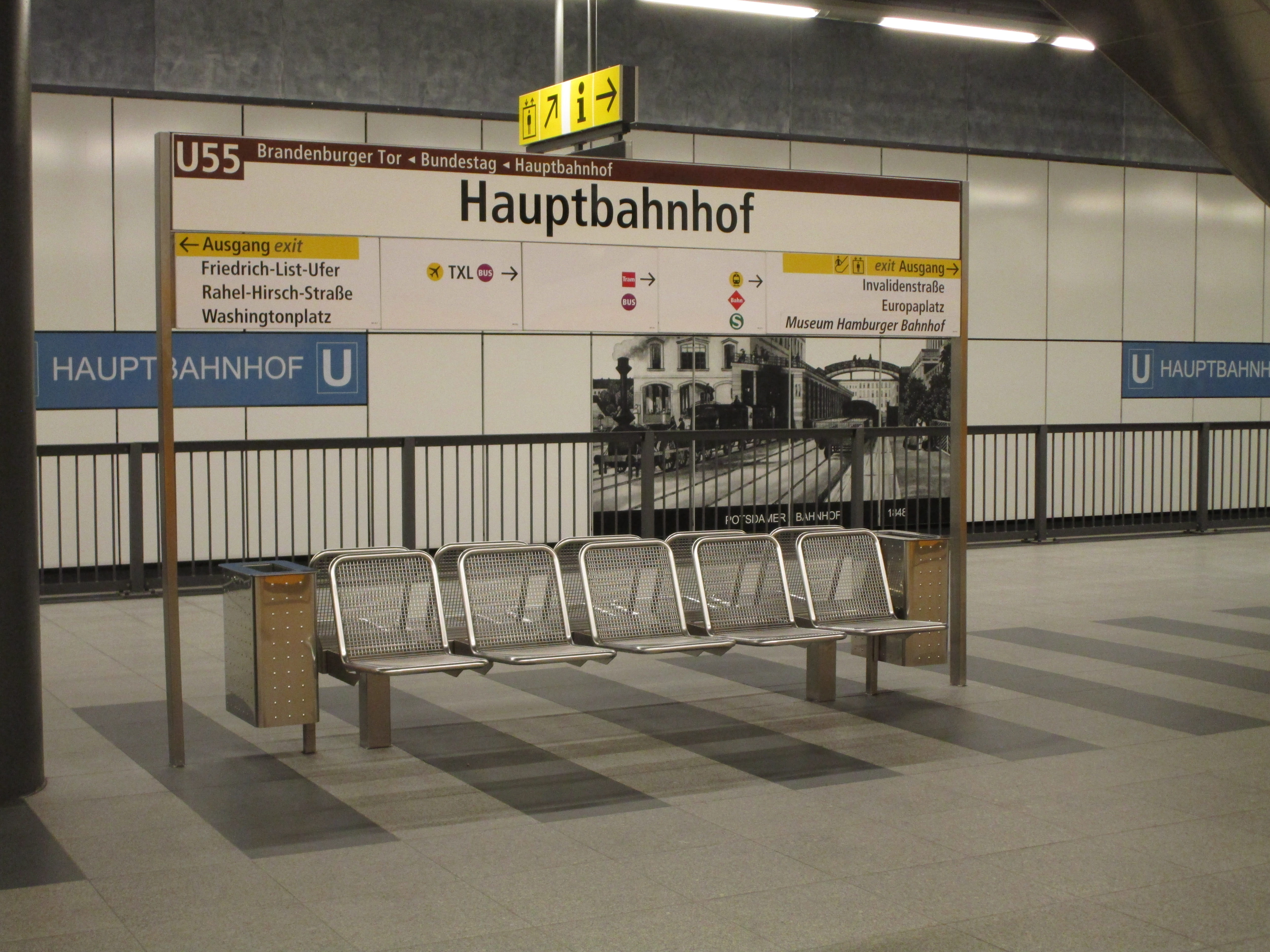 built structure, berlin, arrow symbol, stop, directory, architecture, communication, berlin central station, indoors, railway station, wait, waiting room, HD Wallpaper