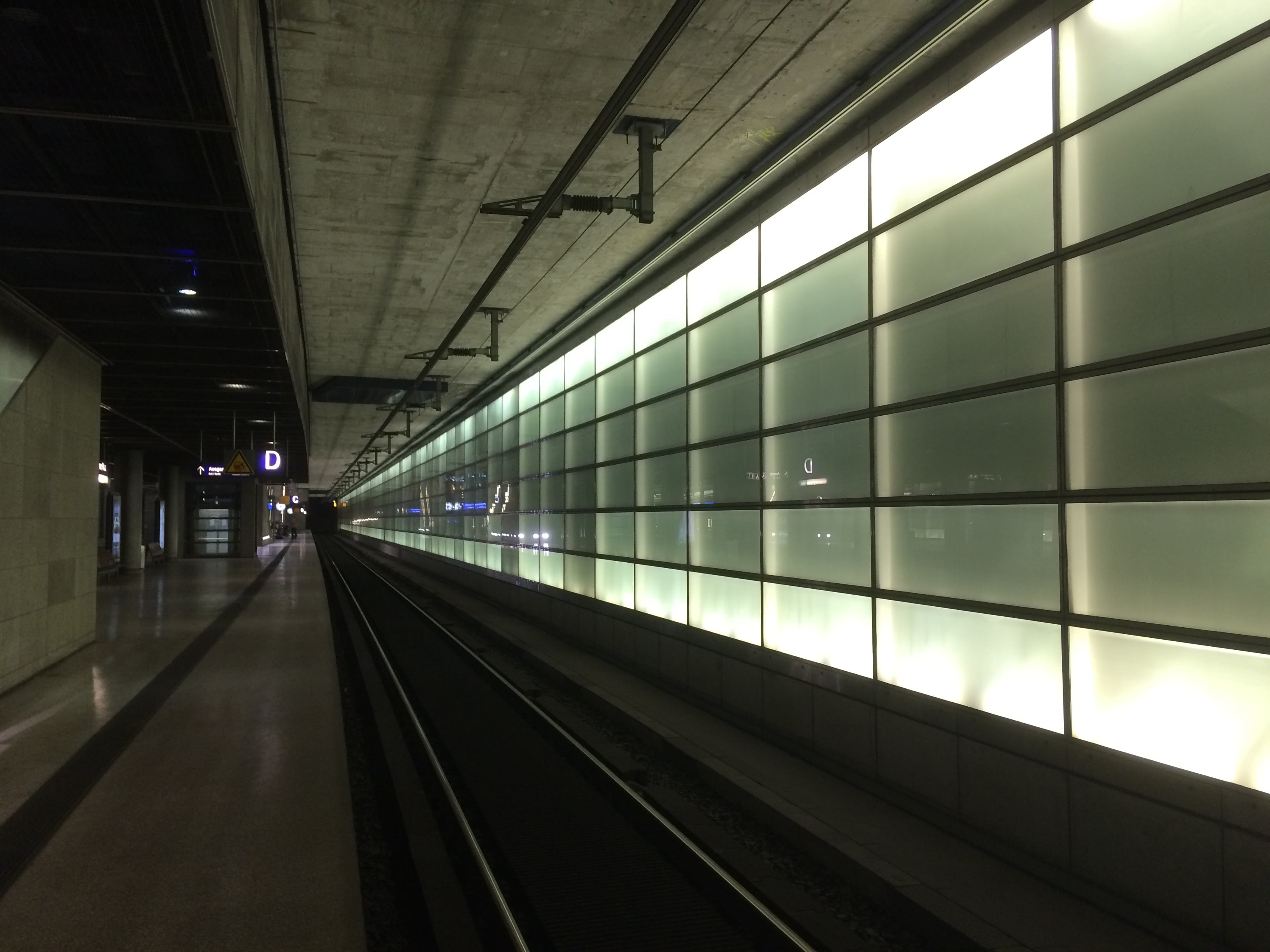 mode of transportation, ceiling, indoors, incidental people, railroad track, direction, berlin, public transportation, railroad station, light wall, the way forward, HD Wallpaper