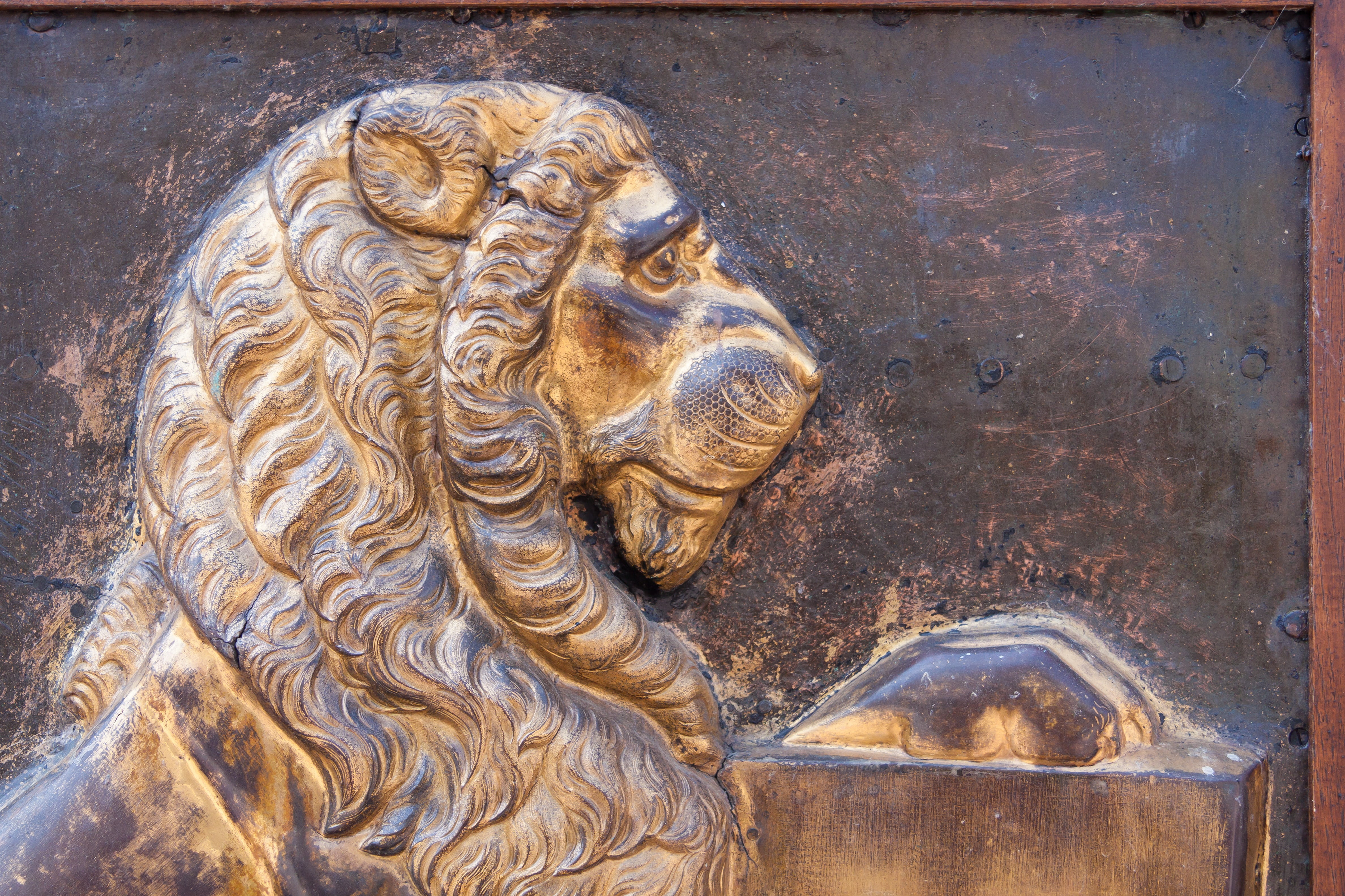 paw, middle ages, figure, antique, architecture, mammal, pharmacy, metal, gloss, bavaria, lion, cat, sculpture, bronze, human representation, gilded, 4K, HD Wallpaper