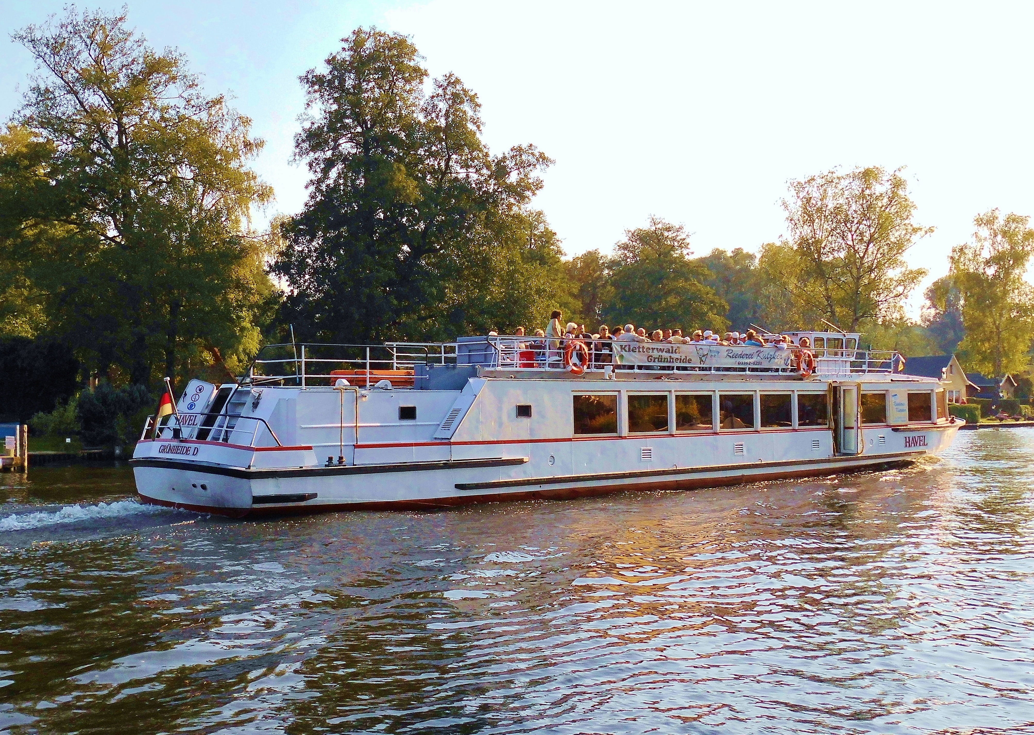 passenger craft, 4K, group of people, Steamer, real people, transportation, luxury, outdoors, sky, nautical vessel, waterfront, sailing, berlin, plant, HD Wallpaper