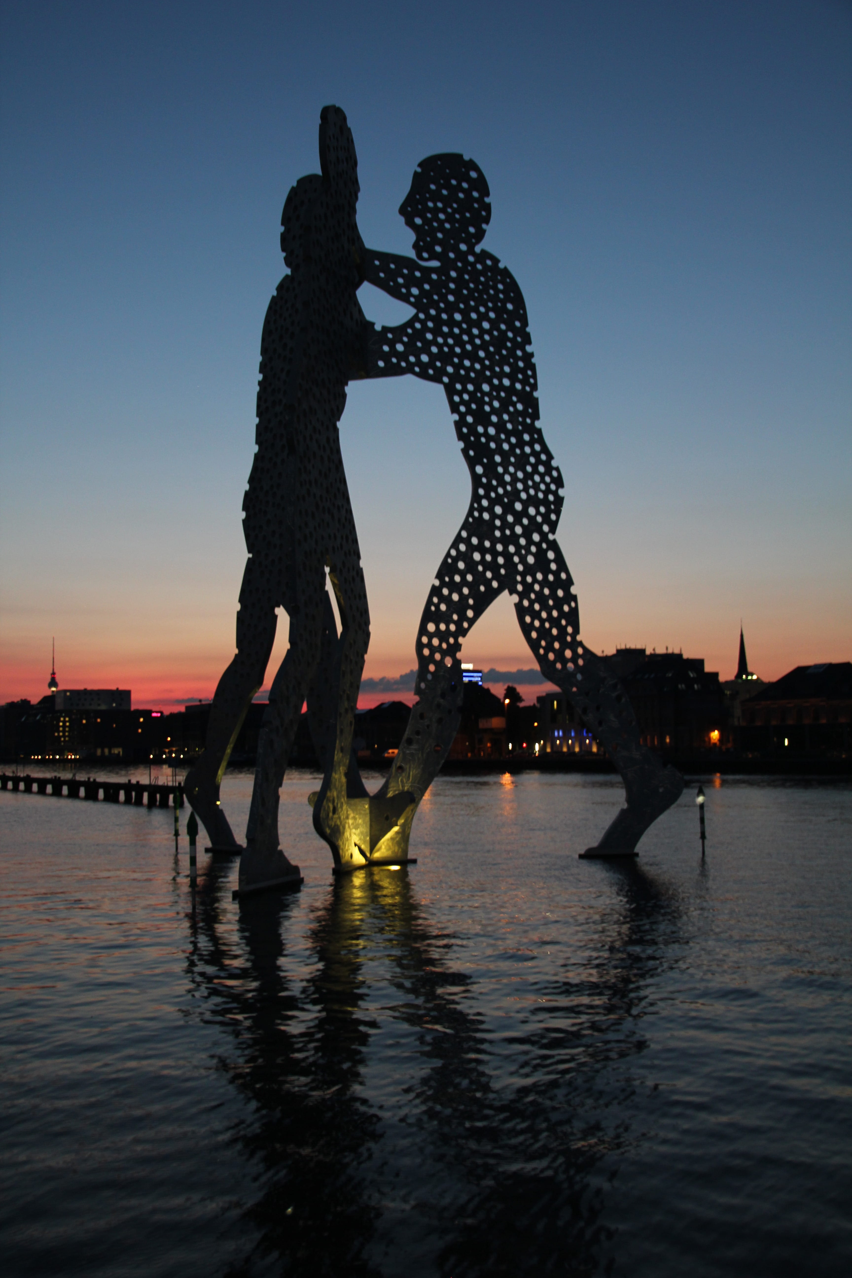 waterfront, 5K, night, artwork, Men, bundestag, sea, government district, river, lifestyles, dusk, city, Berlin, sunset, summer, architecture, Spree, Molecule, Phone HD Wallpaper