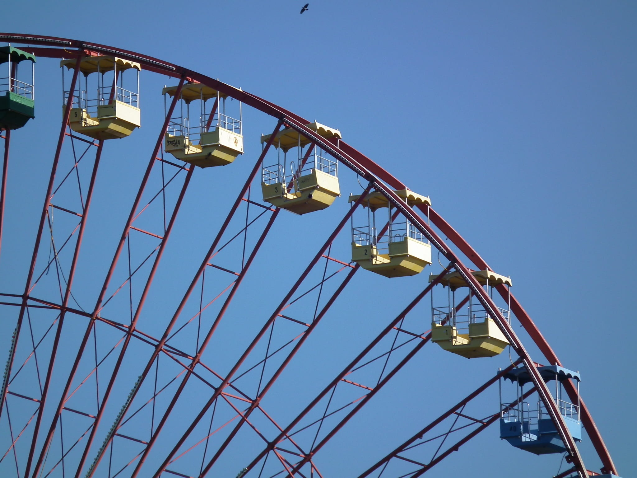carnival, built structure, day, amusement park ride, arts culture and entertainment, berlin, hanging, traveling carnival, blue, low angle view, outdoors, HD Wallpaper
