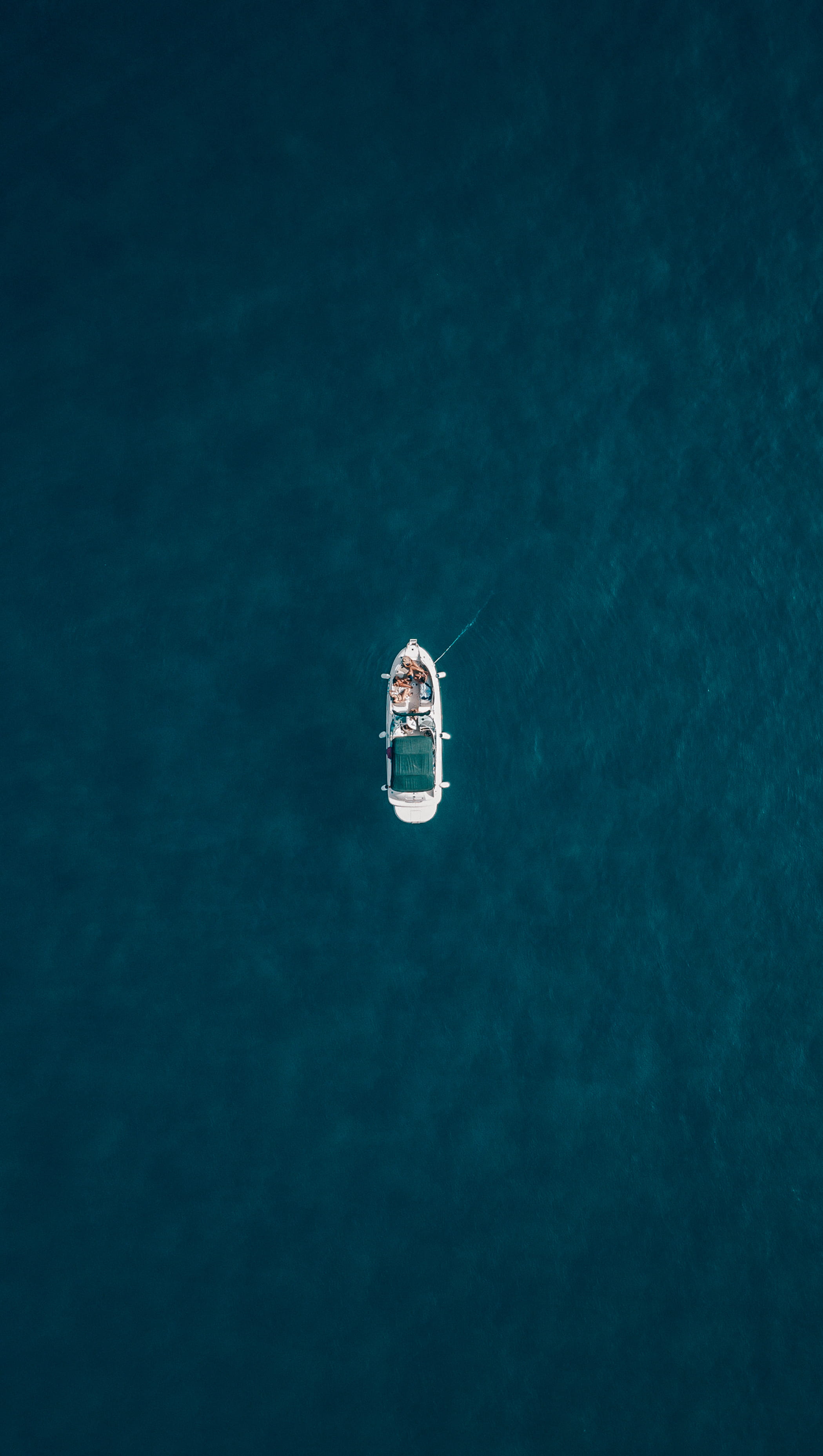 friend, sea, minimal, solitude, 2K, green, nautical Vessel, photography, boat, sky, outdoors, travel, alone, vacations, peace, blue, day, summer, coast, Phone HD Wallpaper