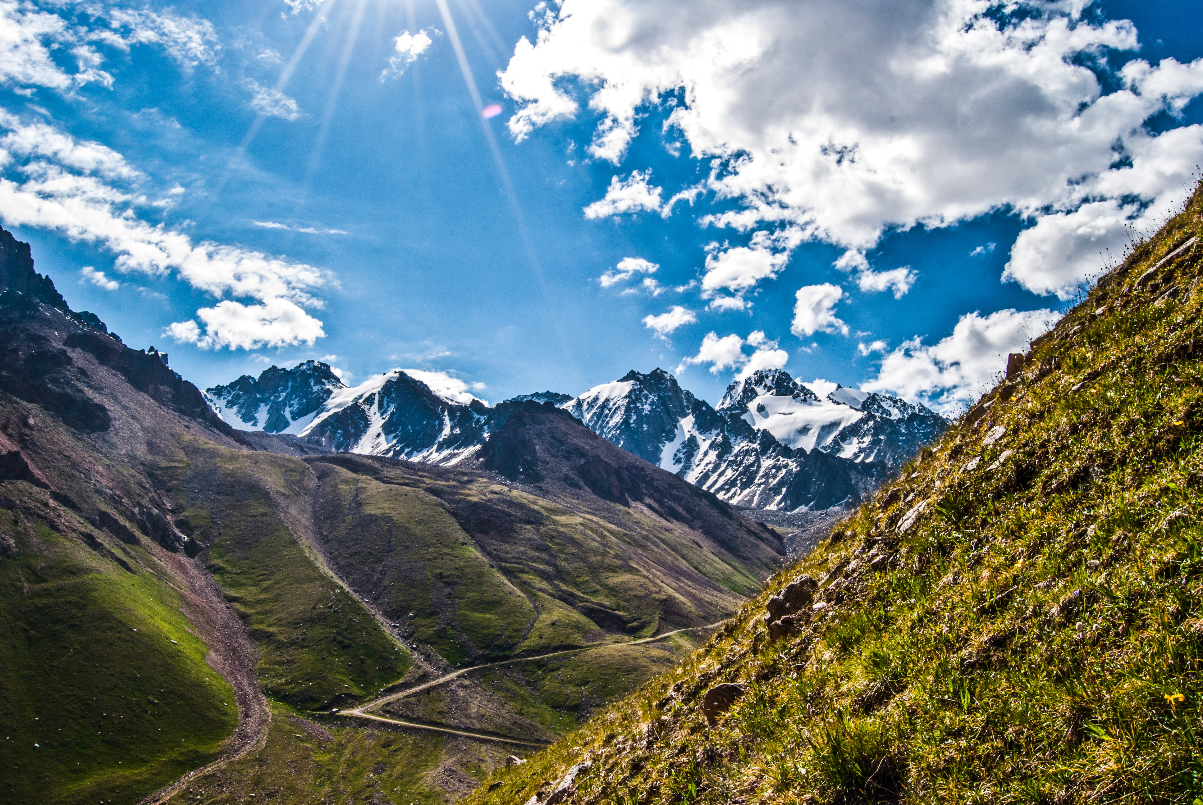 outdoors, green, Almaty, nature, mountain, blue, brown, 4K, cloudy, mountain Range, white, landscape, mountain Peak, hiking, sky, european Alps, bluesky, HD Wallpaper
