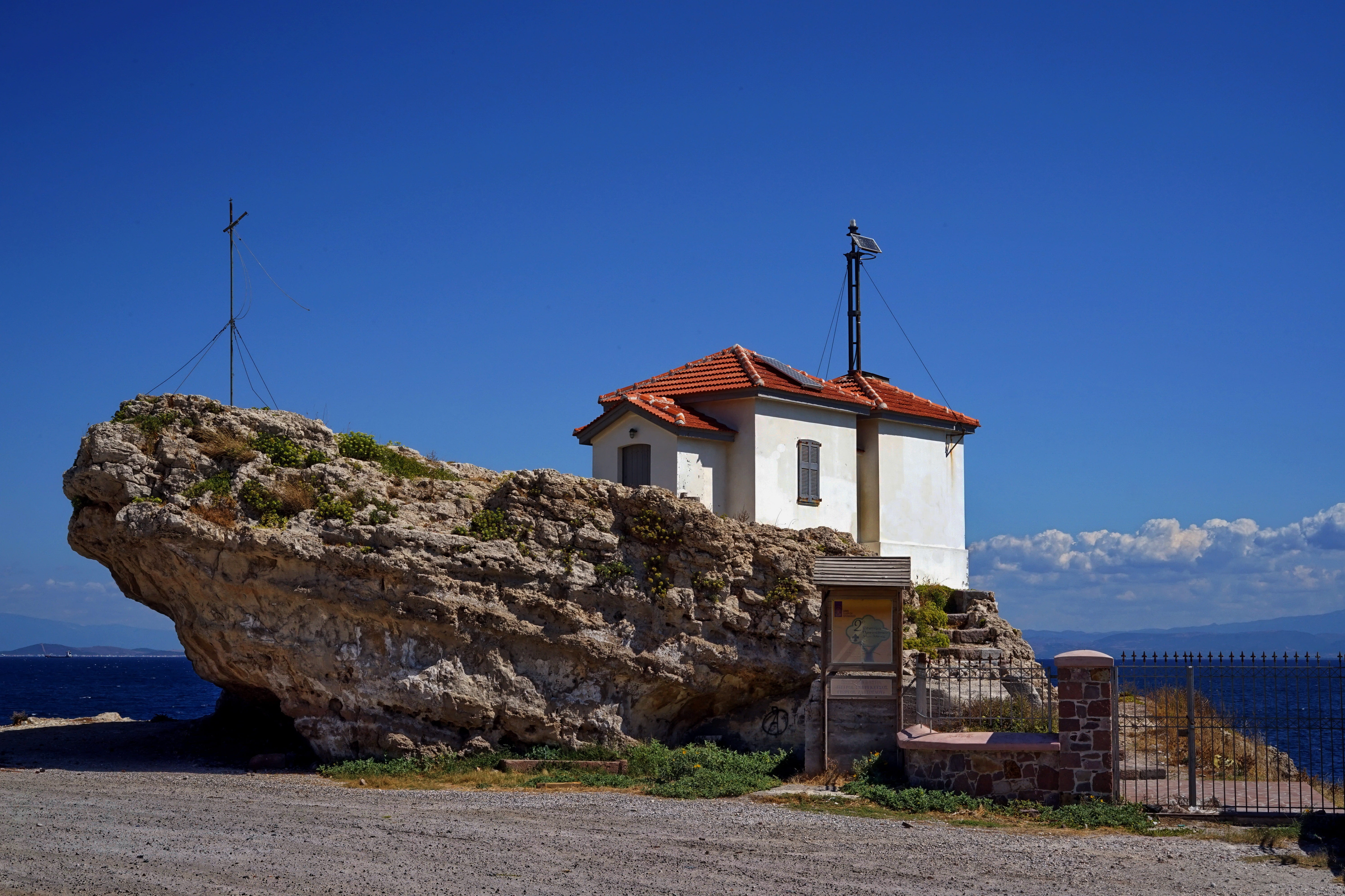 house, tourism, tourist, solid, sea, cyclades, building, nature, 5K, travel, built structure, boat, greek, land, day, landscape, greece, islands, vacation, HD Wallpaper