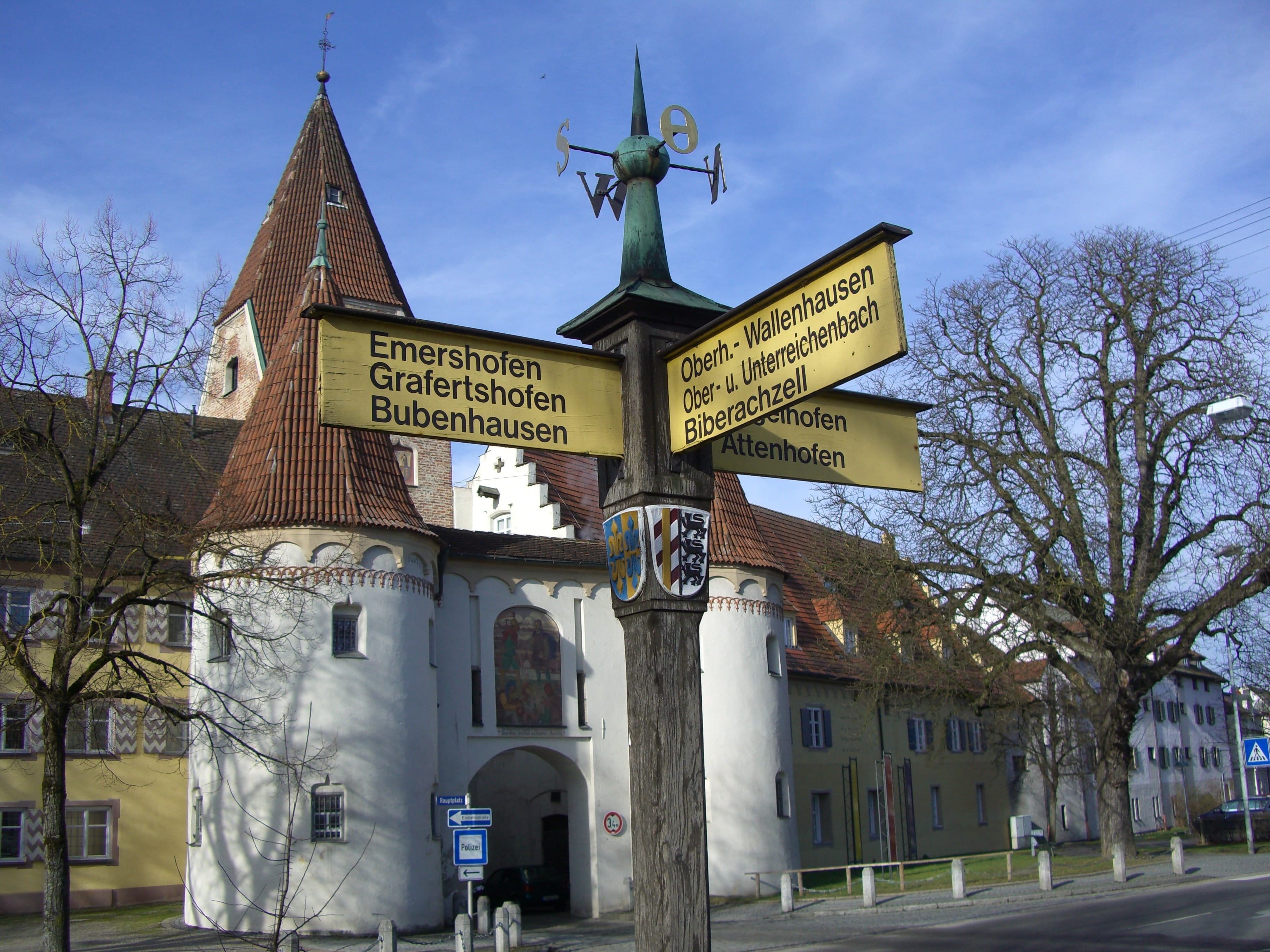 Signposts, script, text, wooden signs, non-western script, church, no people, building exterior, day, information, arrow symbol, building, Wood, built structure, HD Wallpaper