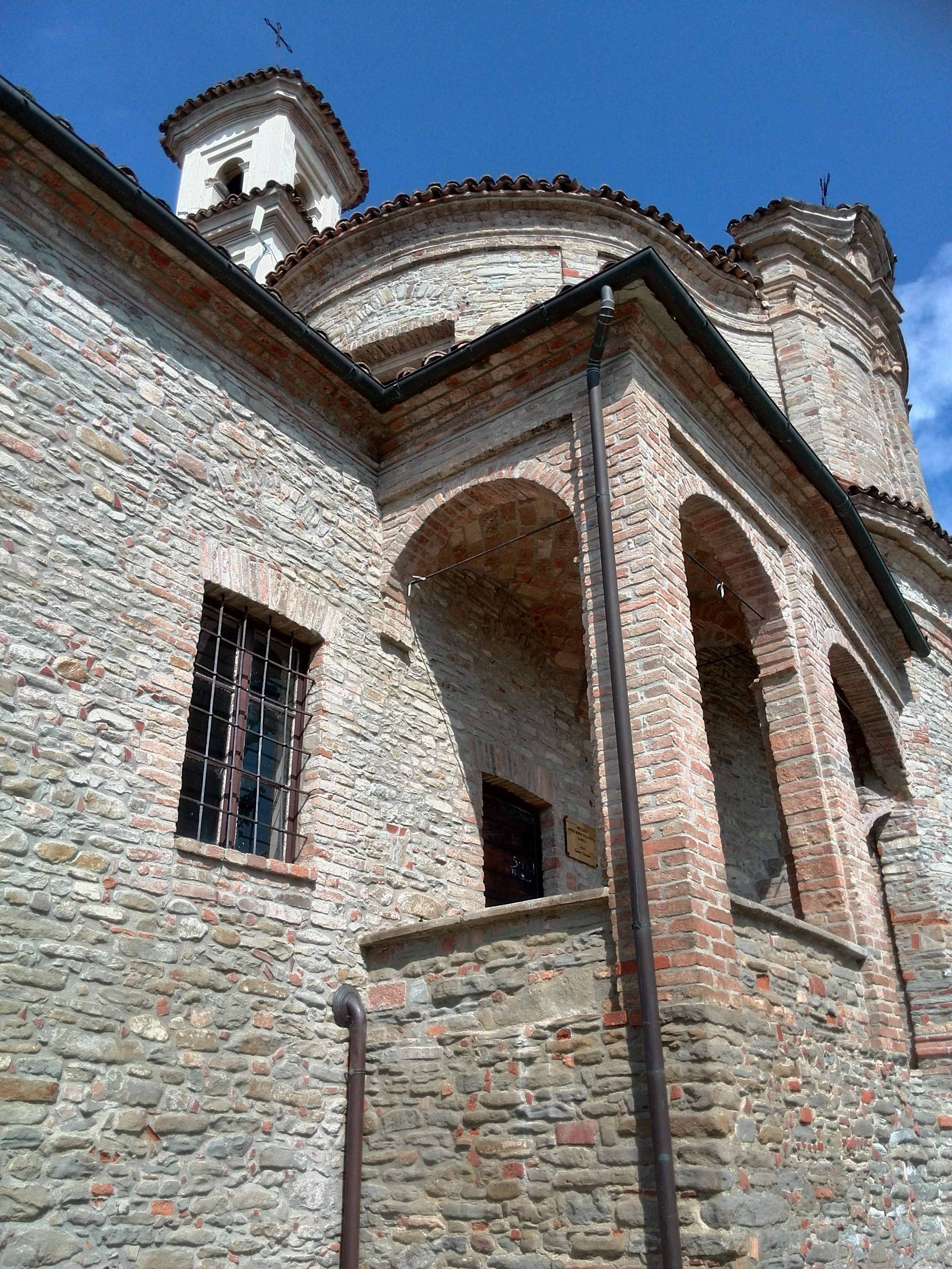 place of worship, day, canelli, belief, no people, architecture, piedmont, italy, low angle view, the past, spirituality, sky, stone wall, nature, clear sky, Phone HD Wallpaper